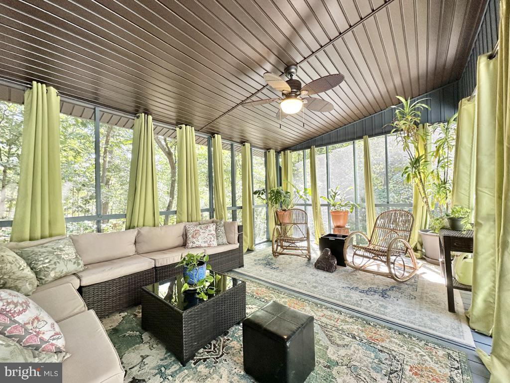 THE WOODS - Residential