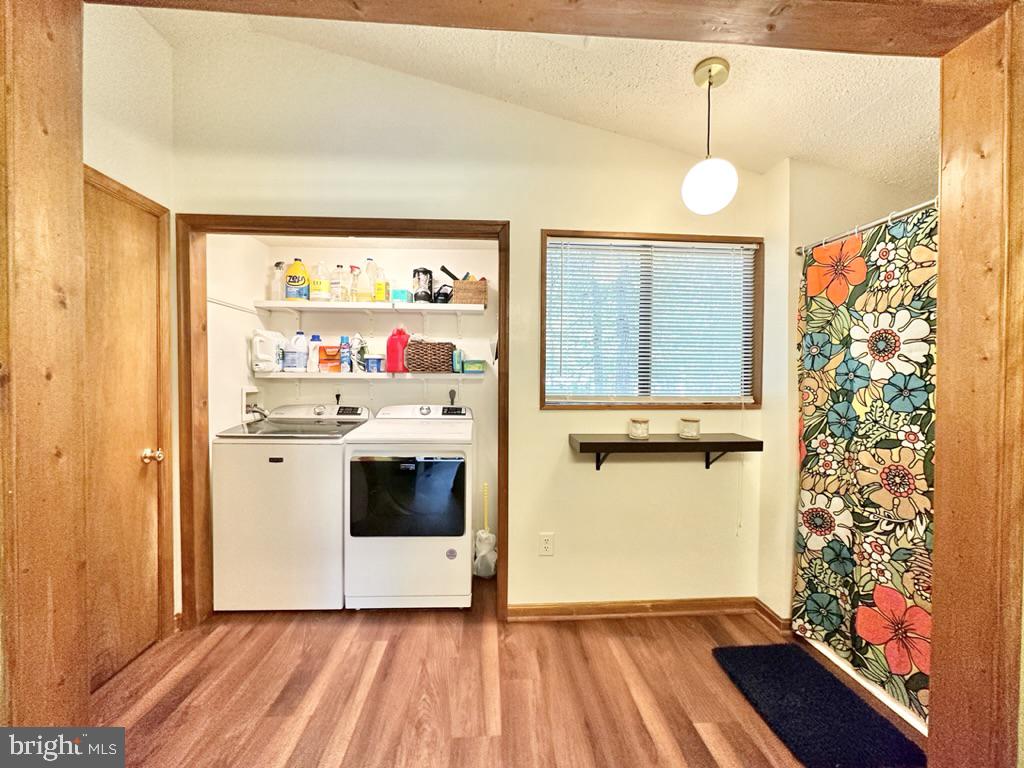 THE WOODS - Residential