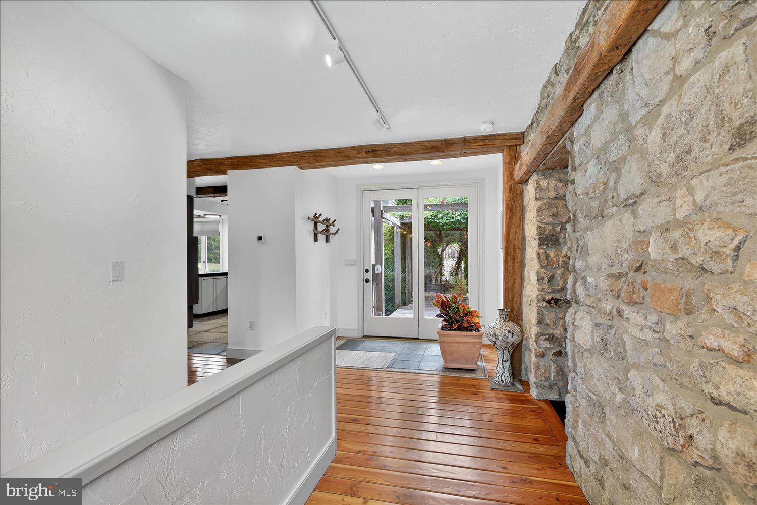 NONE, RURAL - Residential