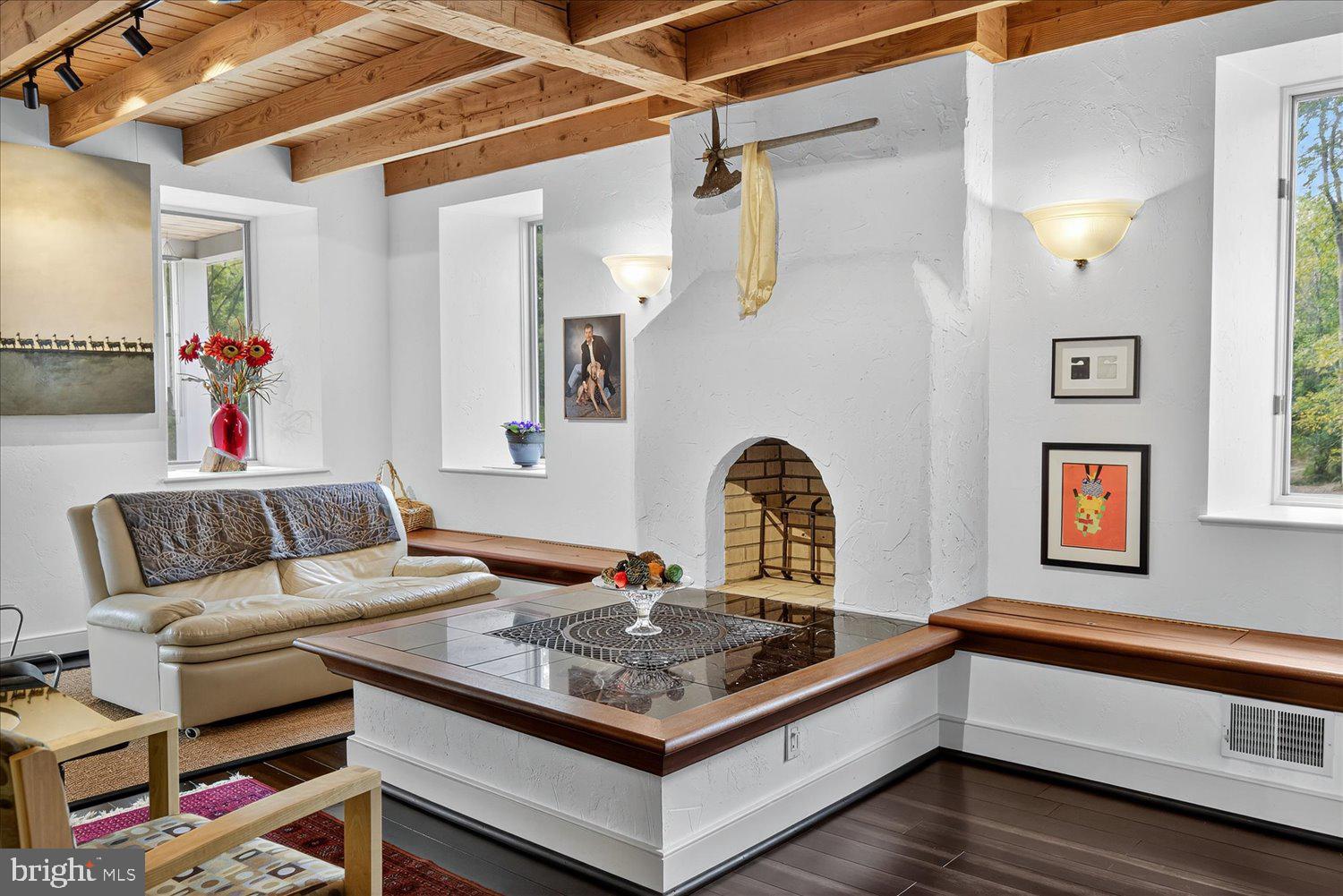 NONE, RURAL - Residential