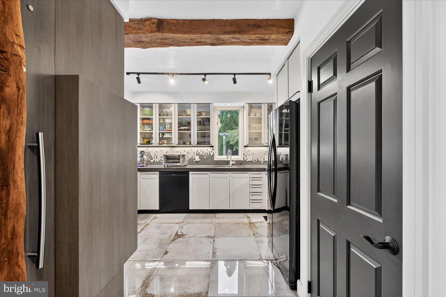 NONE, RURAL - Residential