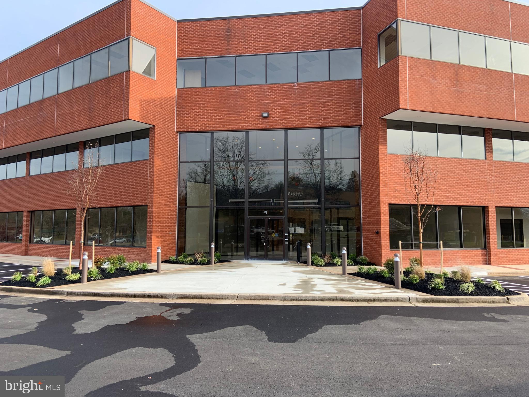 This condominium unit is 4,073 gsf and additional space is available in the building up to a contiguous 19,150 gsf or alternatively, the entire building is available.