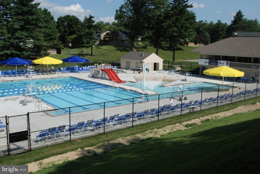 CLUBSIDE - Residential