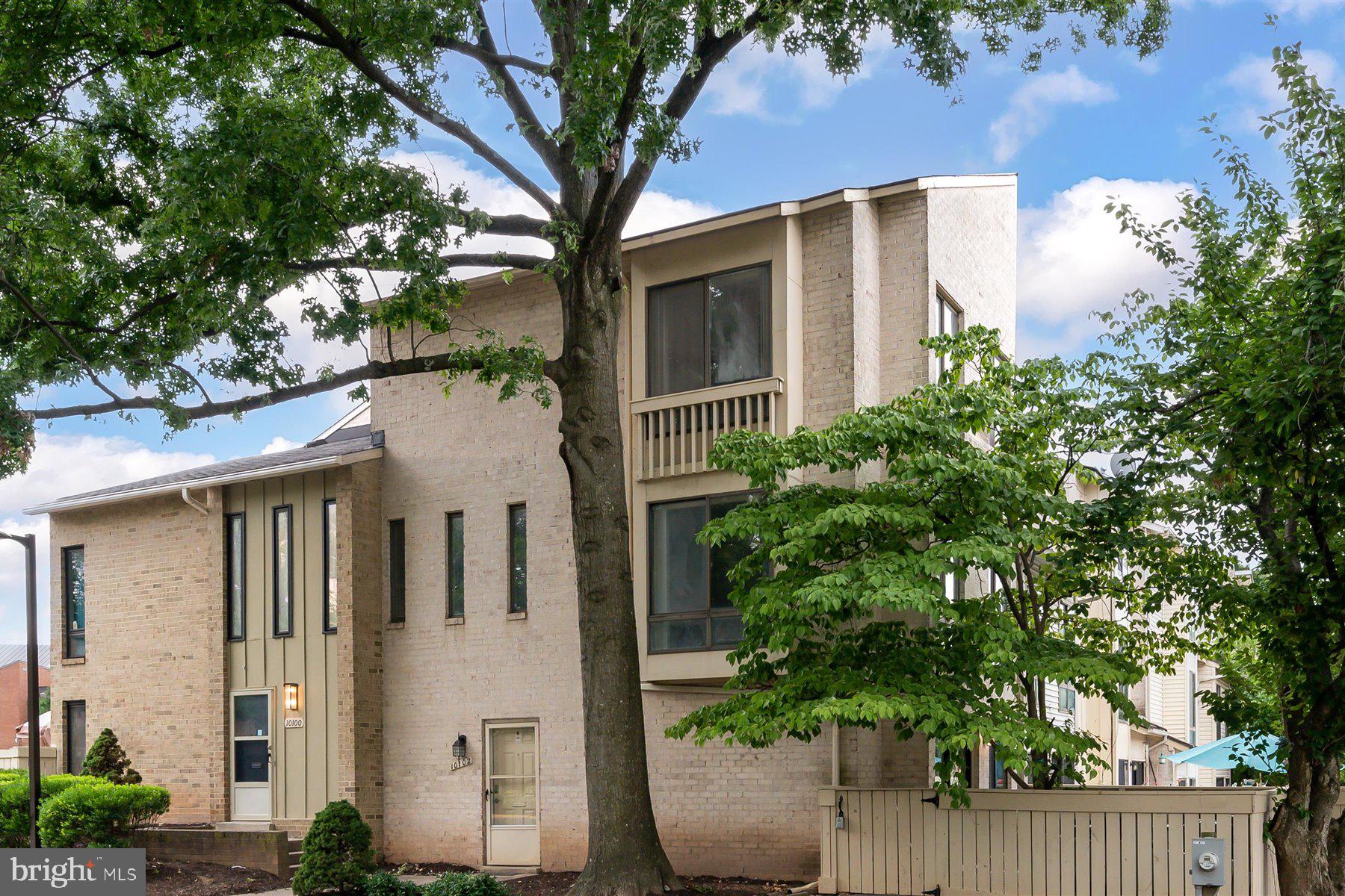 CLUBSIDE - Residential