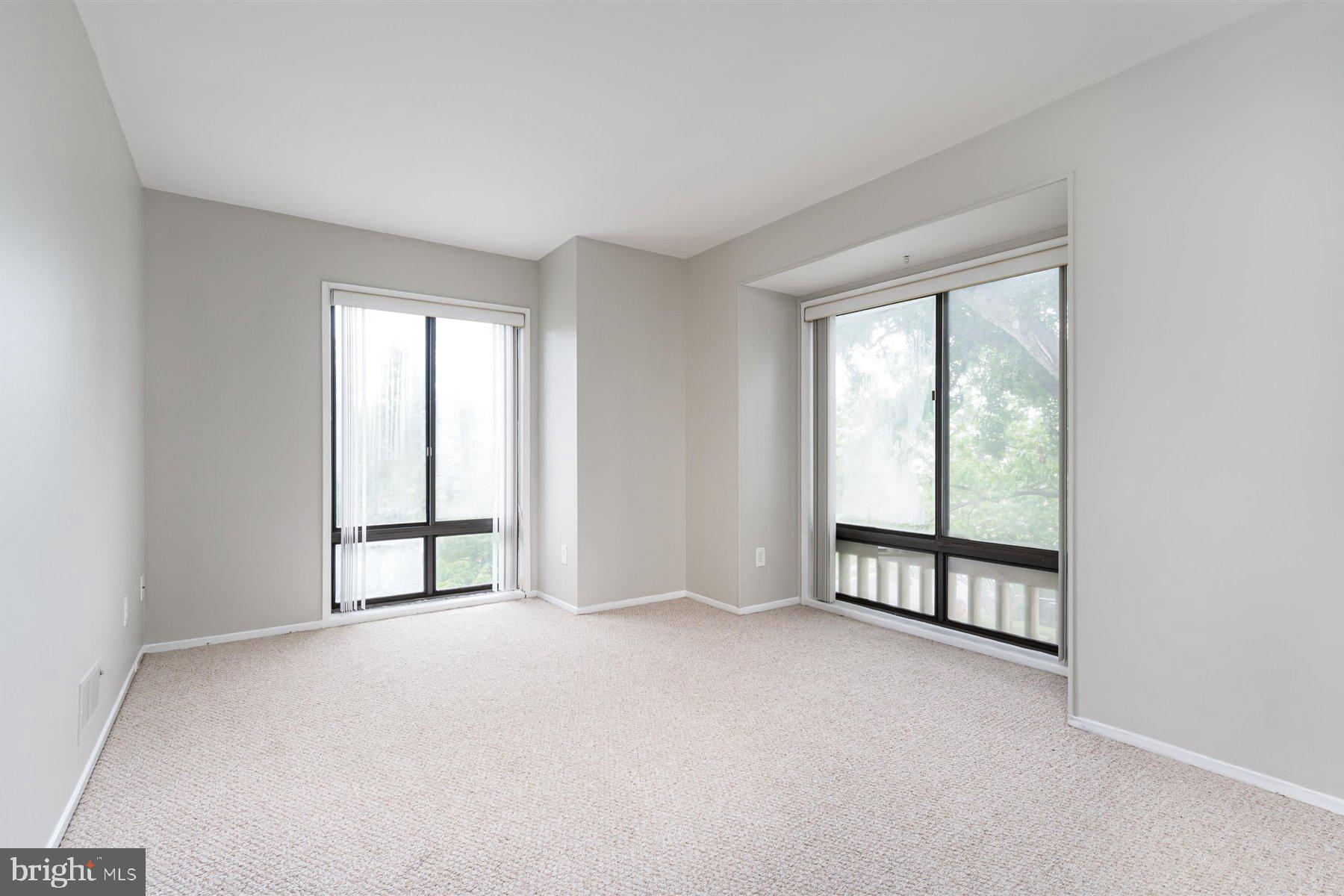 CLUBSIDE - Residential