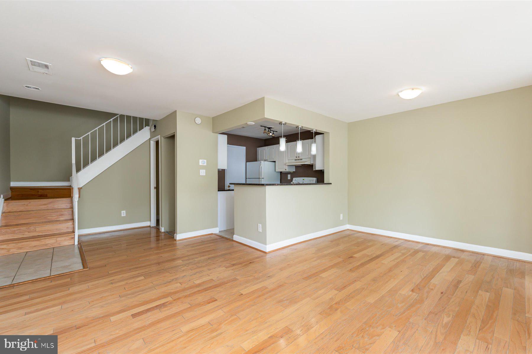 CLUBSIDE - Residential