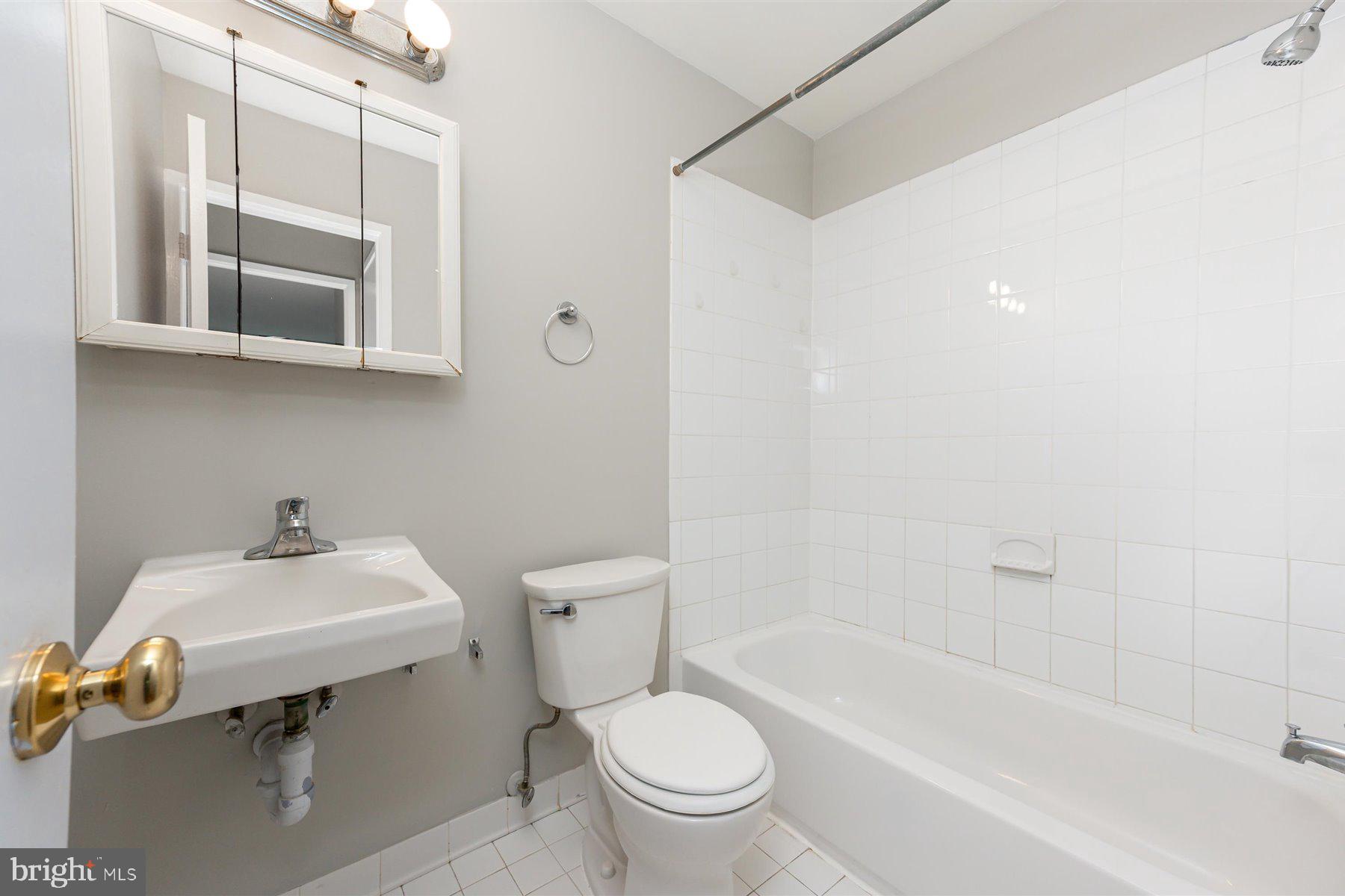 CLUBSIDE - Residential