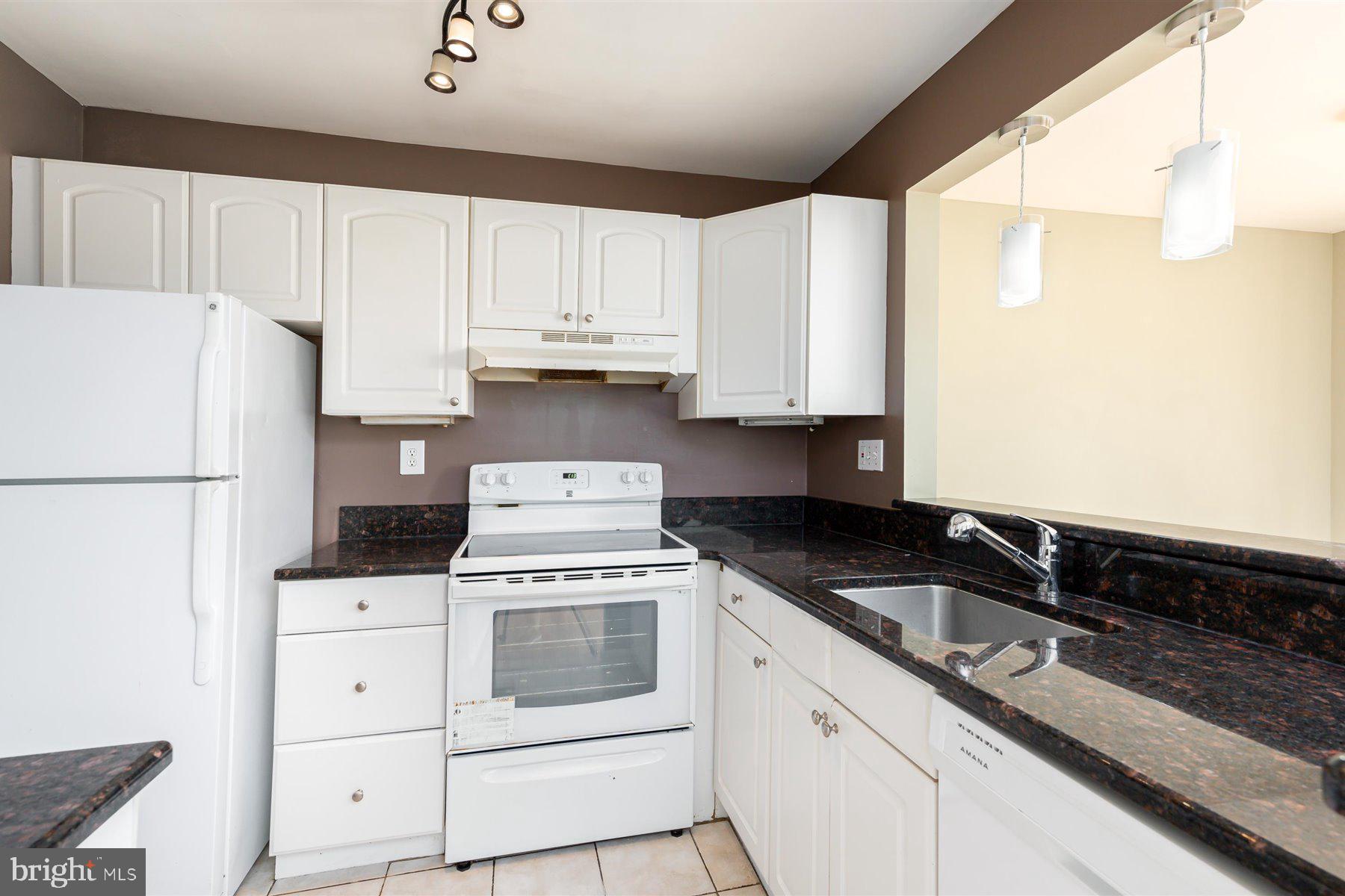 CLUBSIDE - Residential