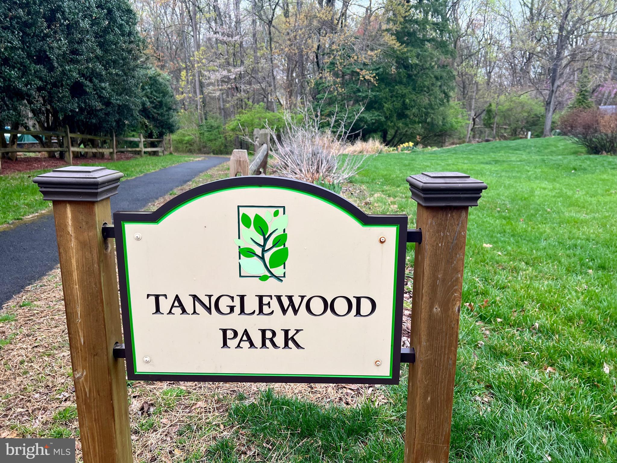 TANGLEWOOD - Residential