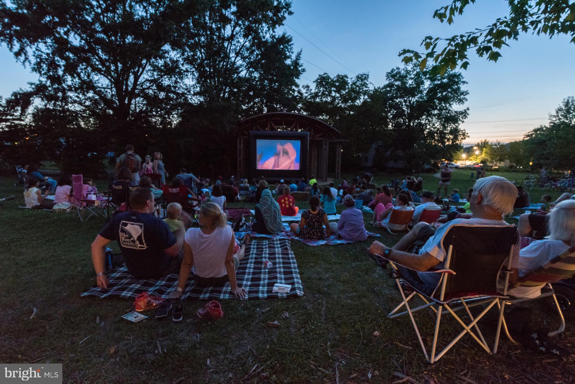 TANGLEWOOD - Residential