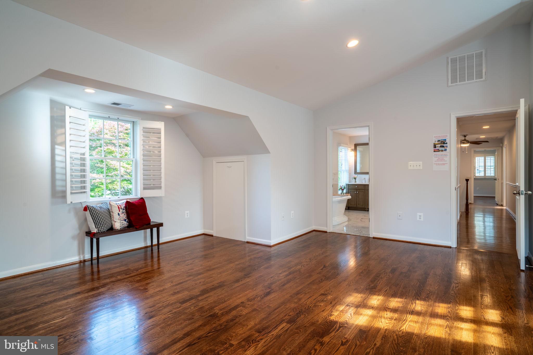 TANGLEWOOD - Residential