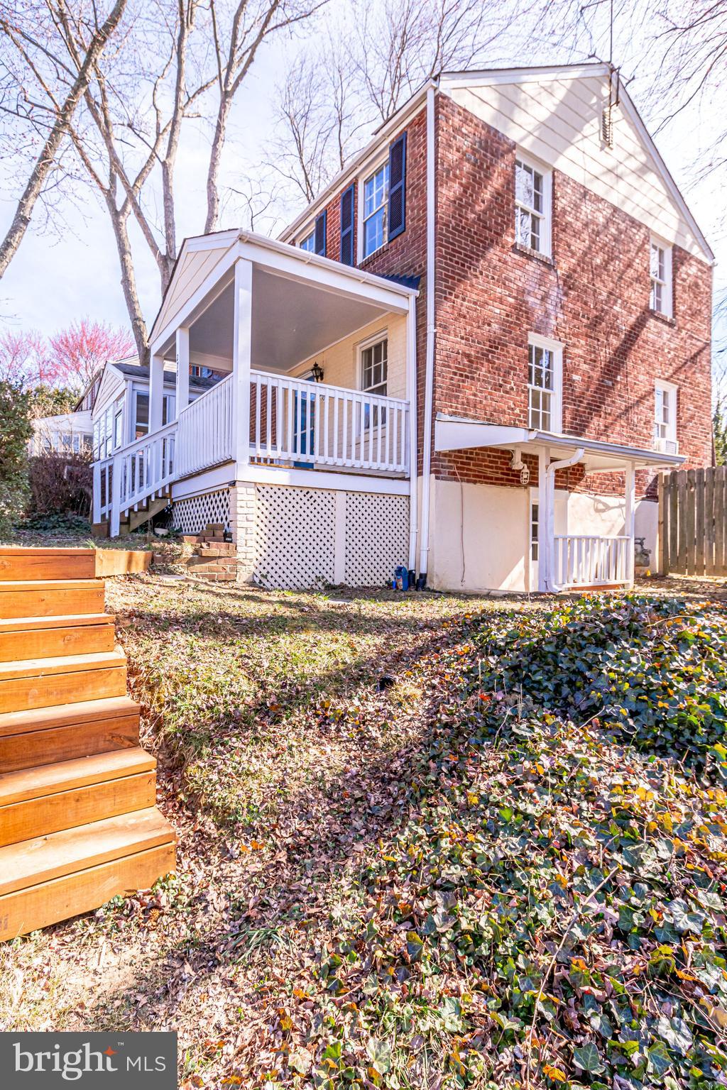 JEFFERSON MANOR - Residential