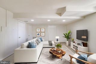 JEFFERSON MANOR - Residential