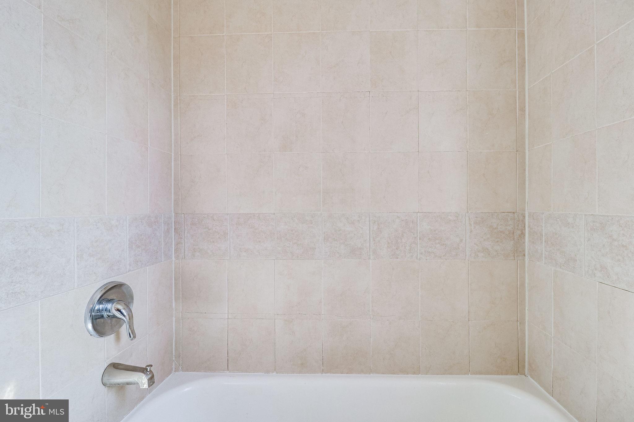 JEFFERSON MANOR - Residential