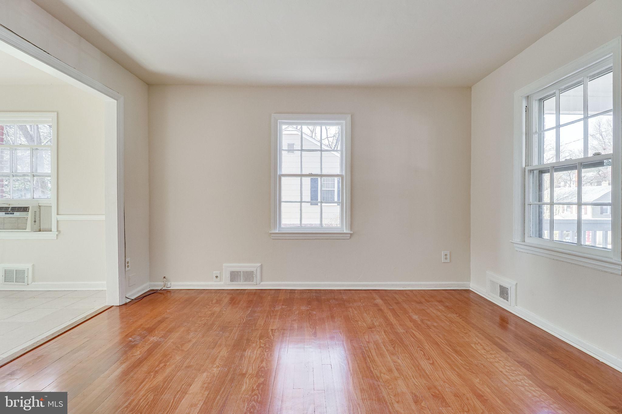 JEFFERSON MANOR - Residential