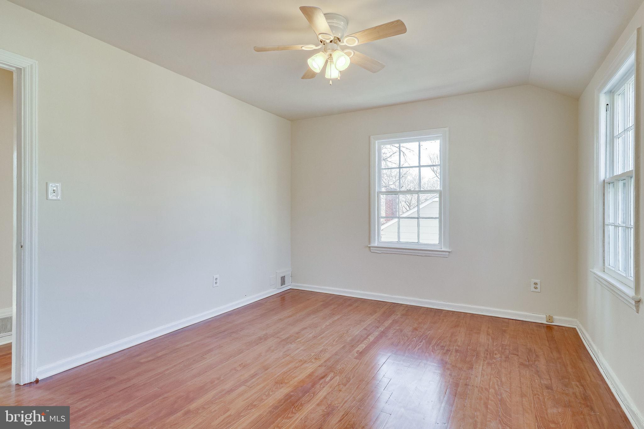 JEFFERSON MANOR - Residential