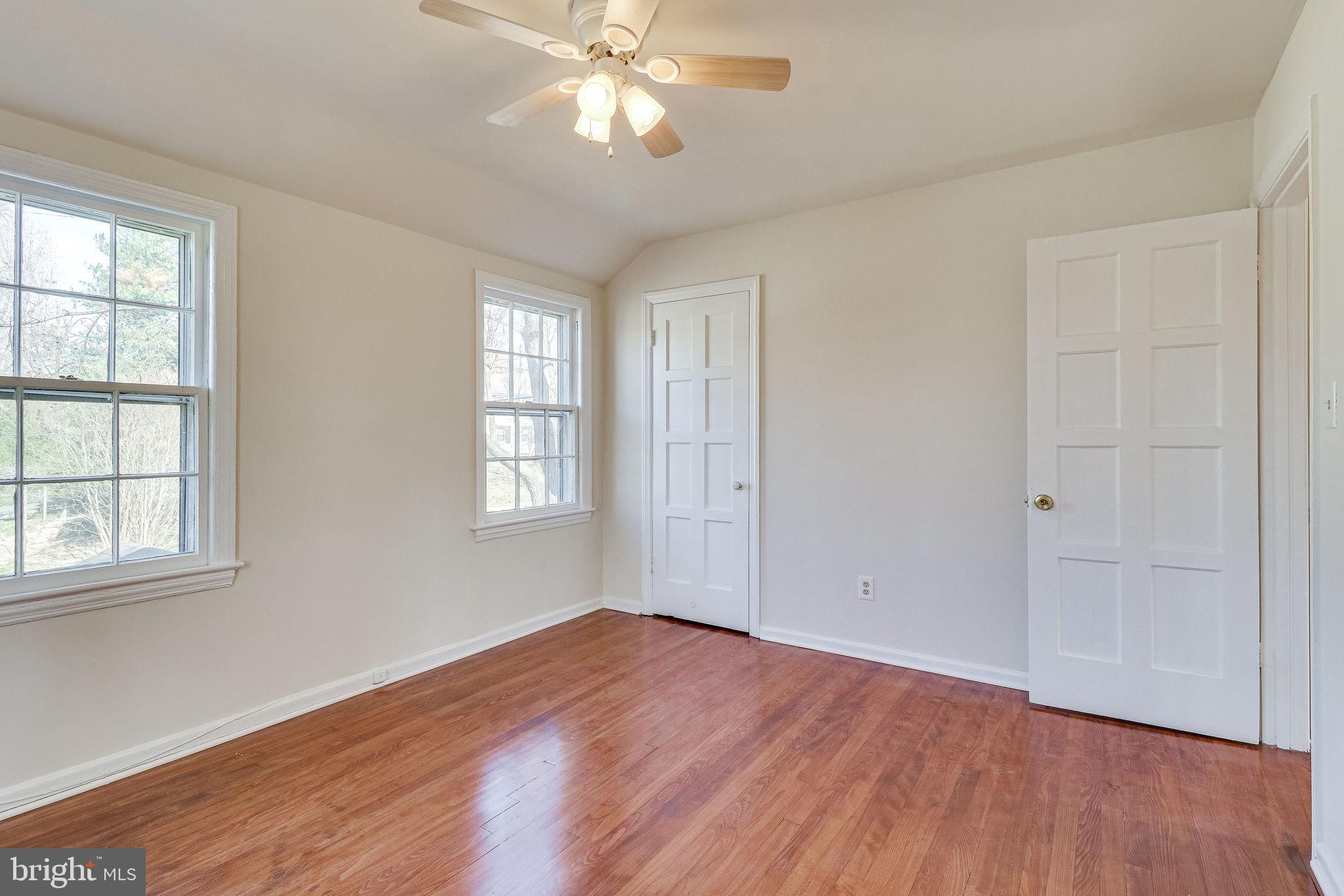 JEFFERSON MANOR - Residential