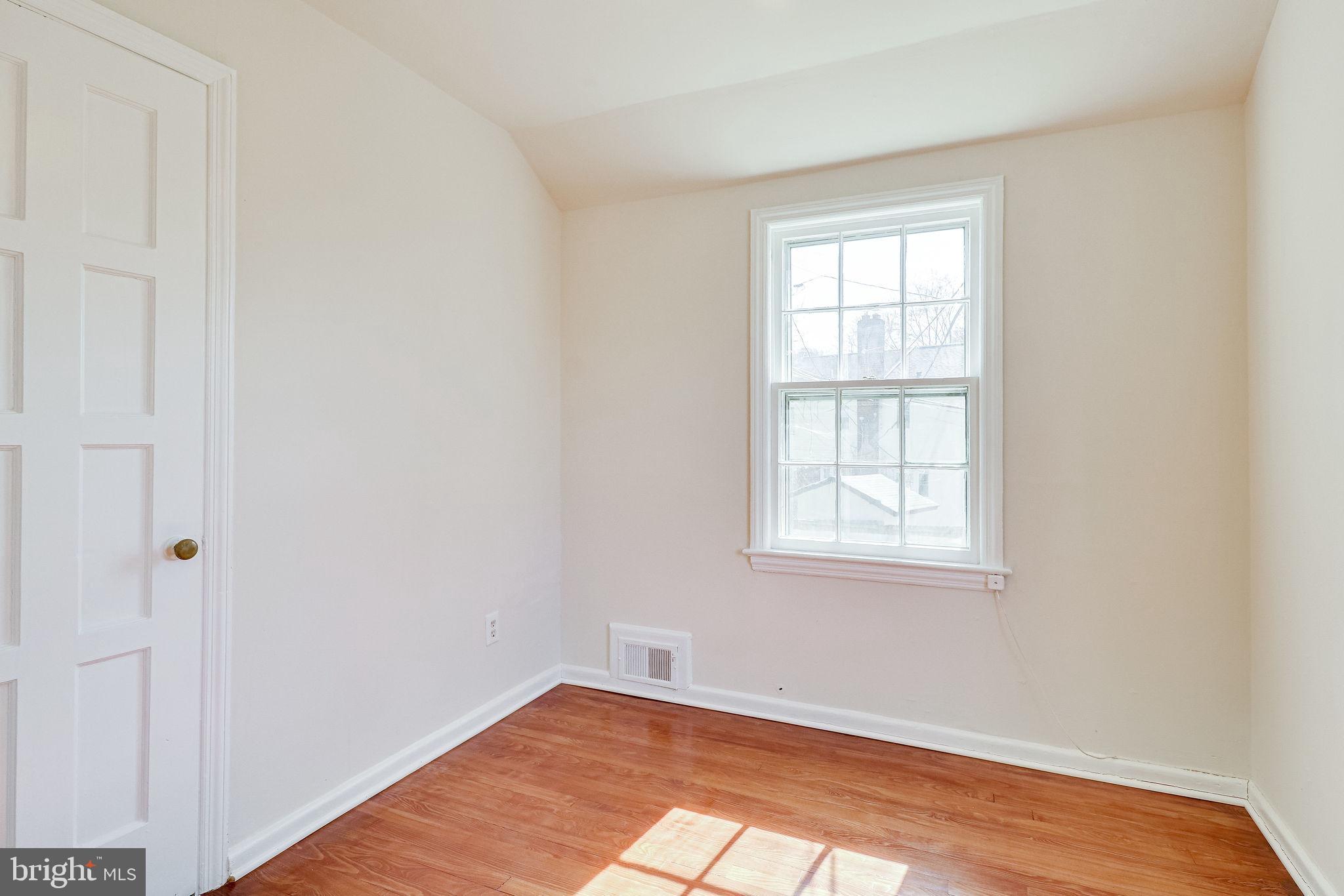 JEFFERSON MANOR - Residential