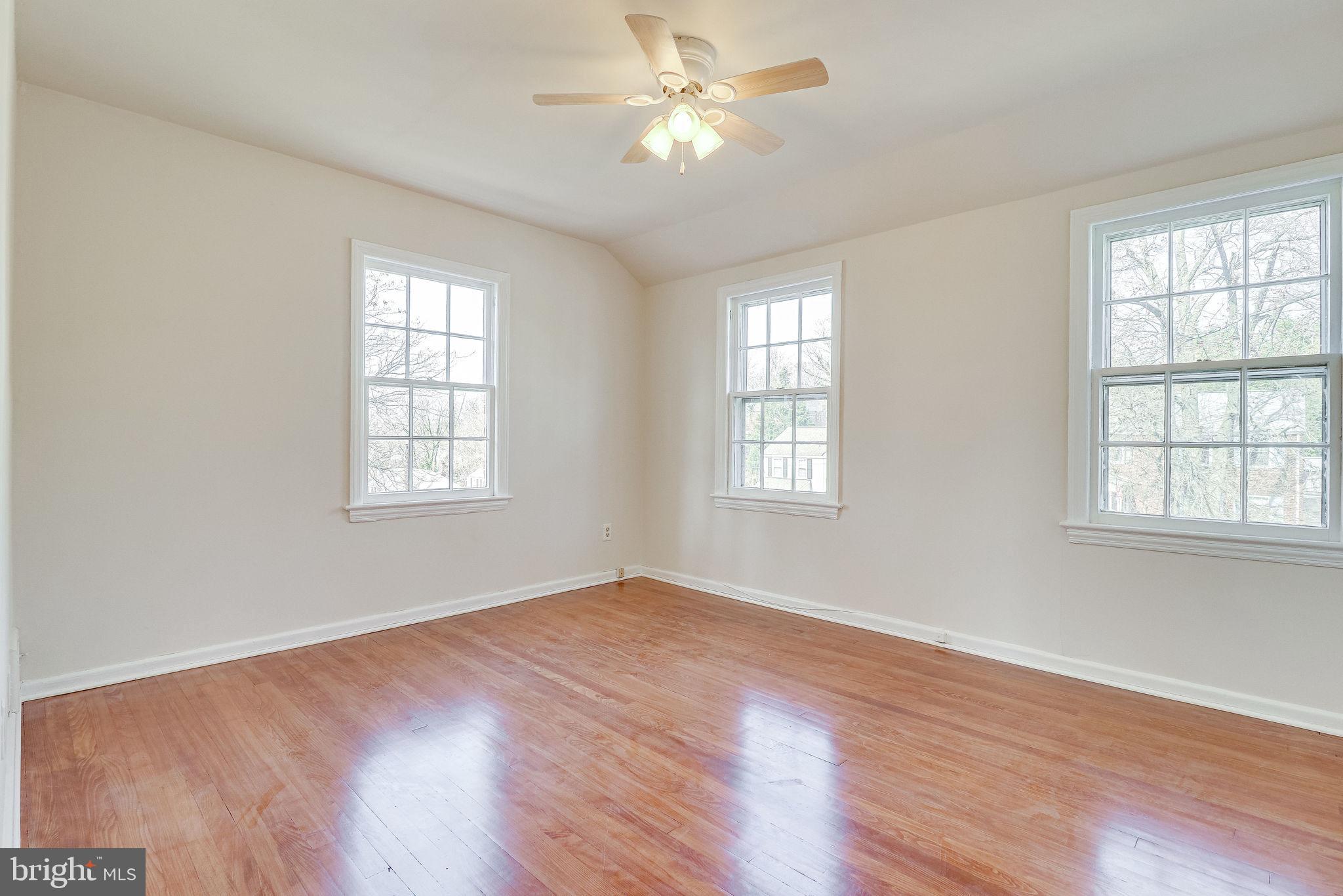 JEFFERSON MANOR - Residential