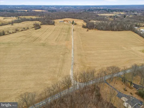 MLS: MDHW2063424