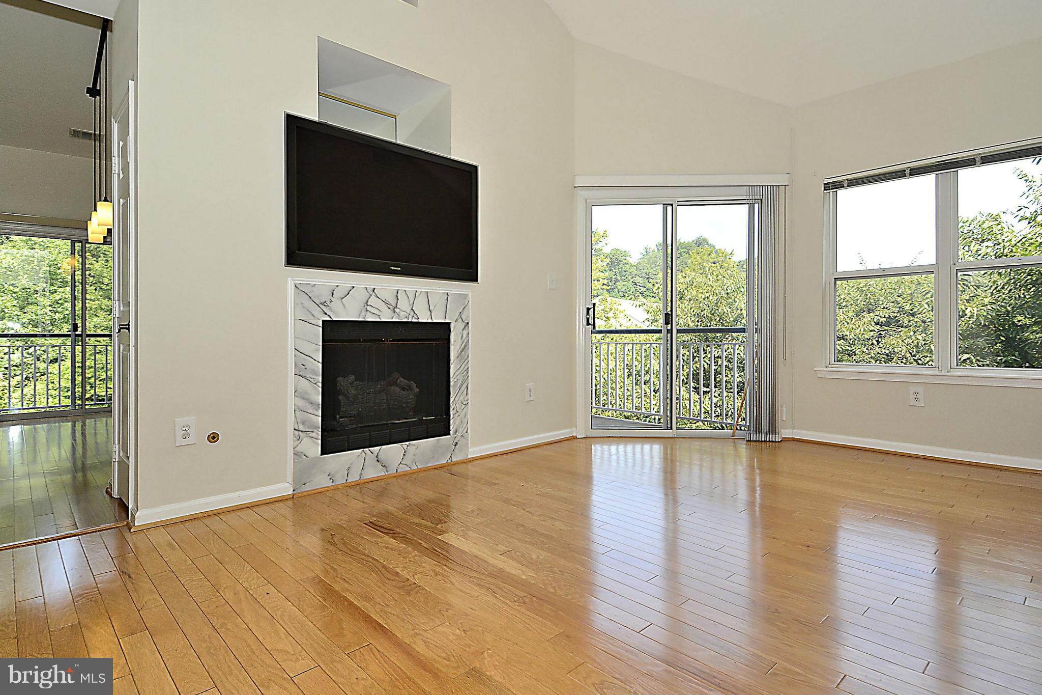 CHANCERY OF KINGSTOWNE - Residential