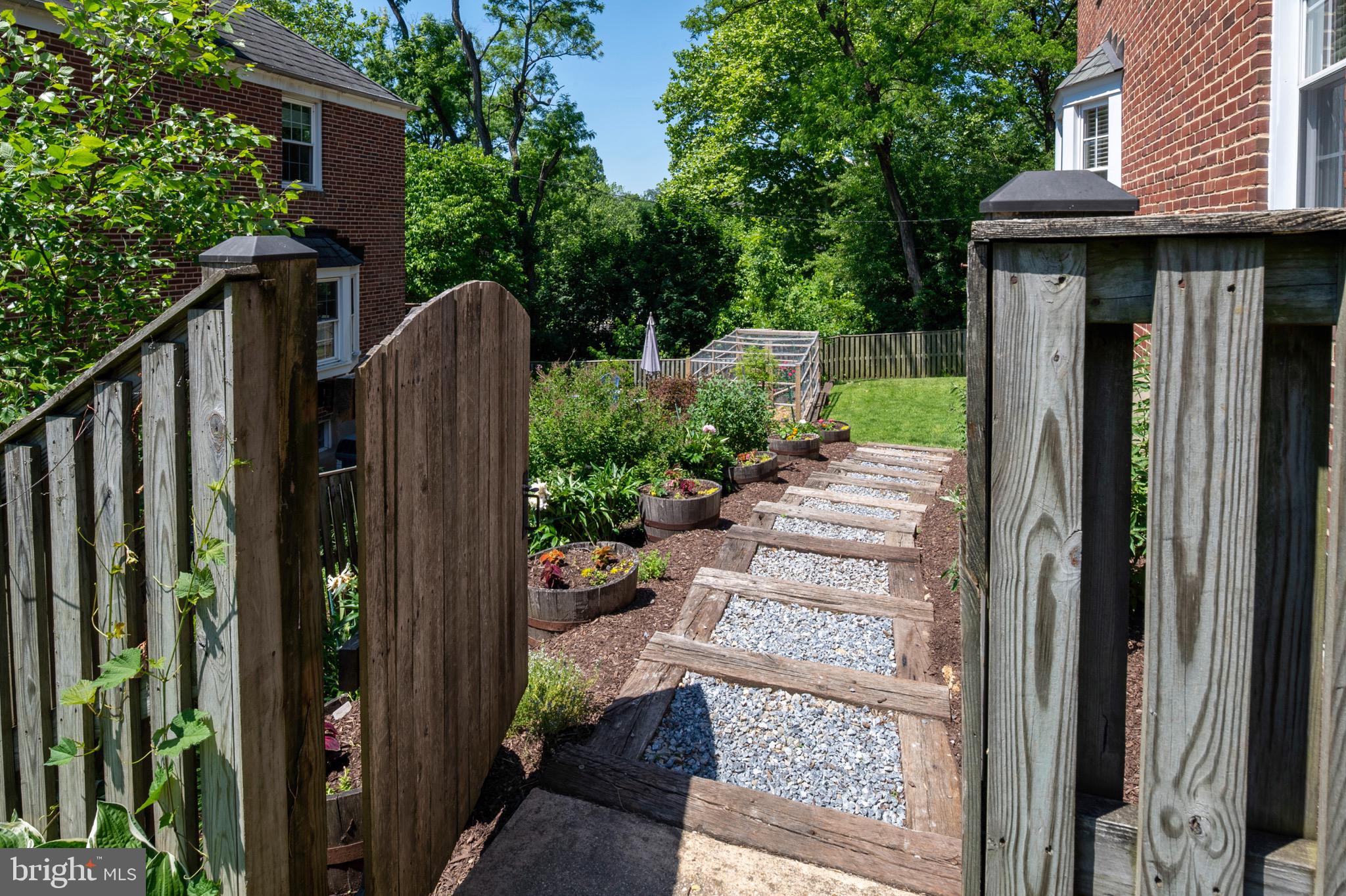 RODGERS FORGE - Residential