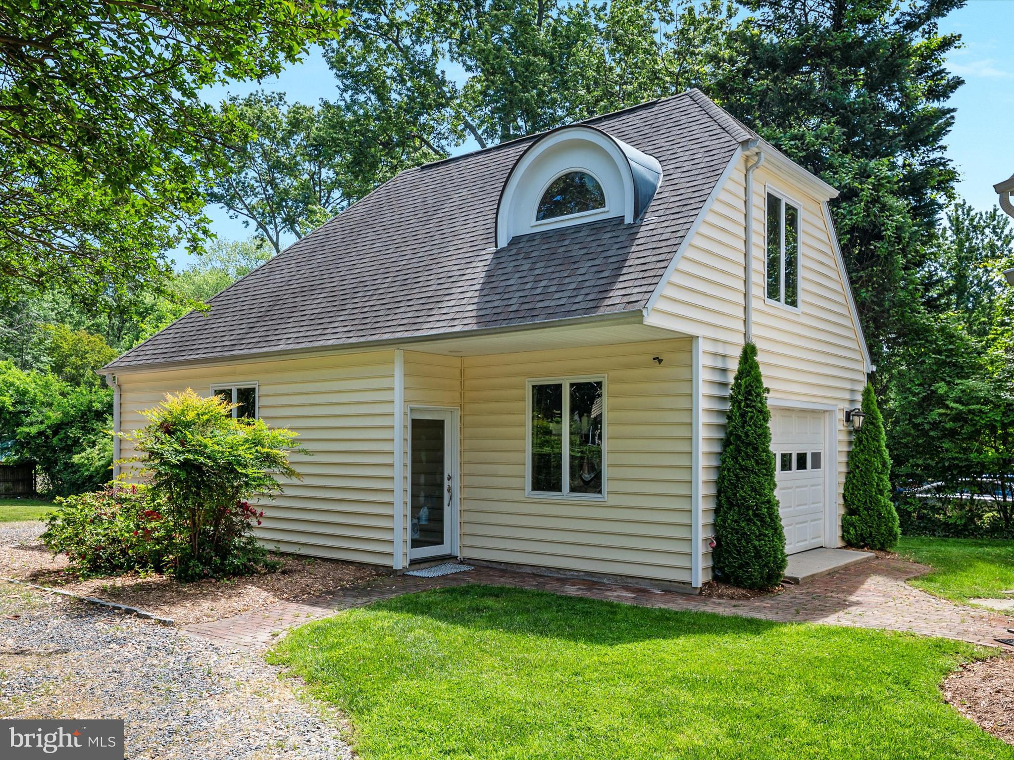 CLOVERLEA - Residential