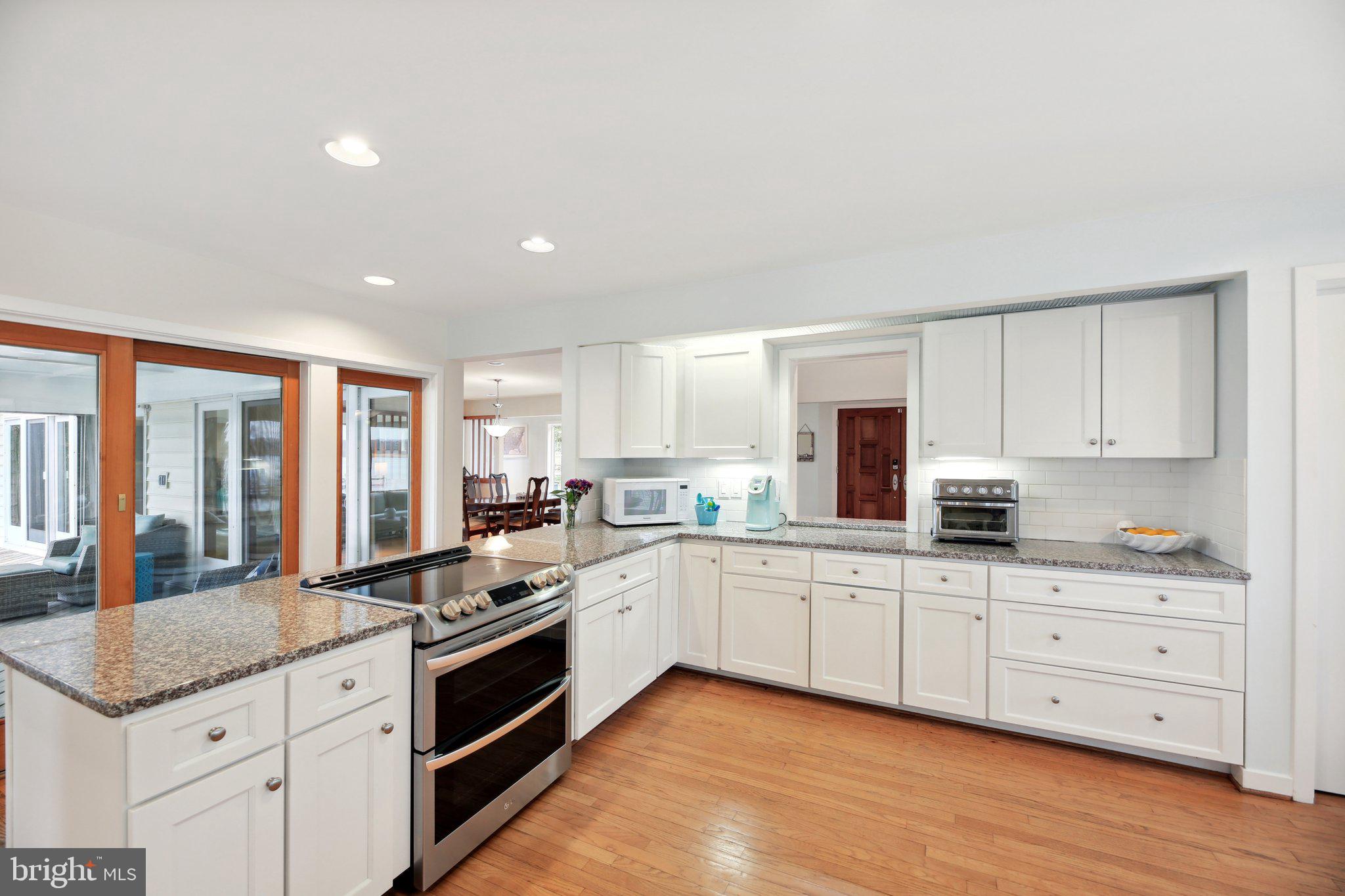 CLOVERLEA - Residential