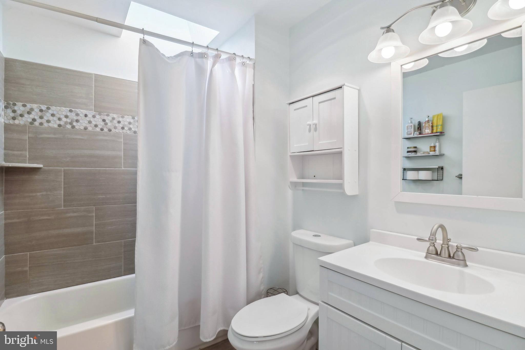 CLOVERLEA - Residential