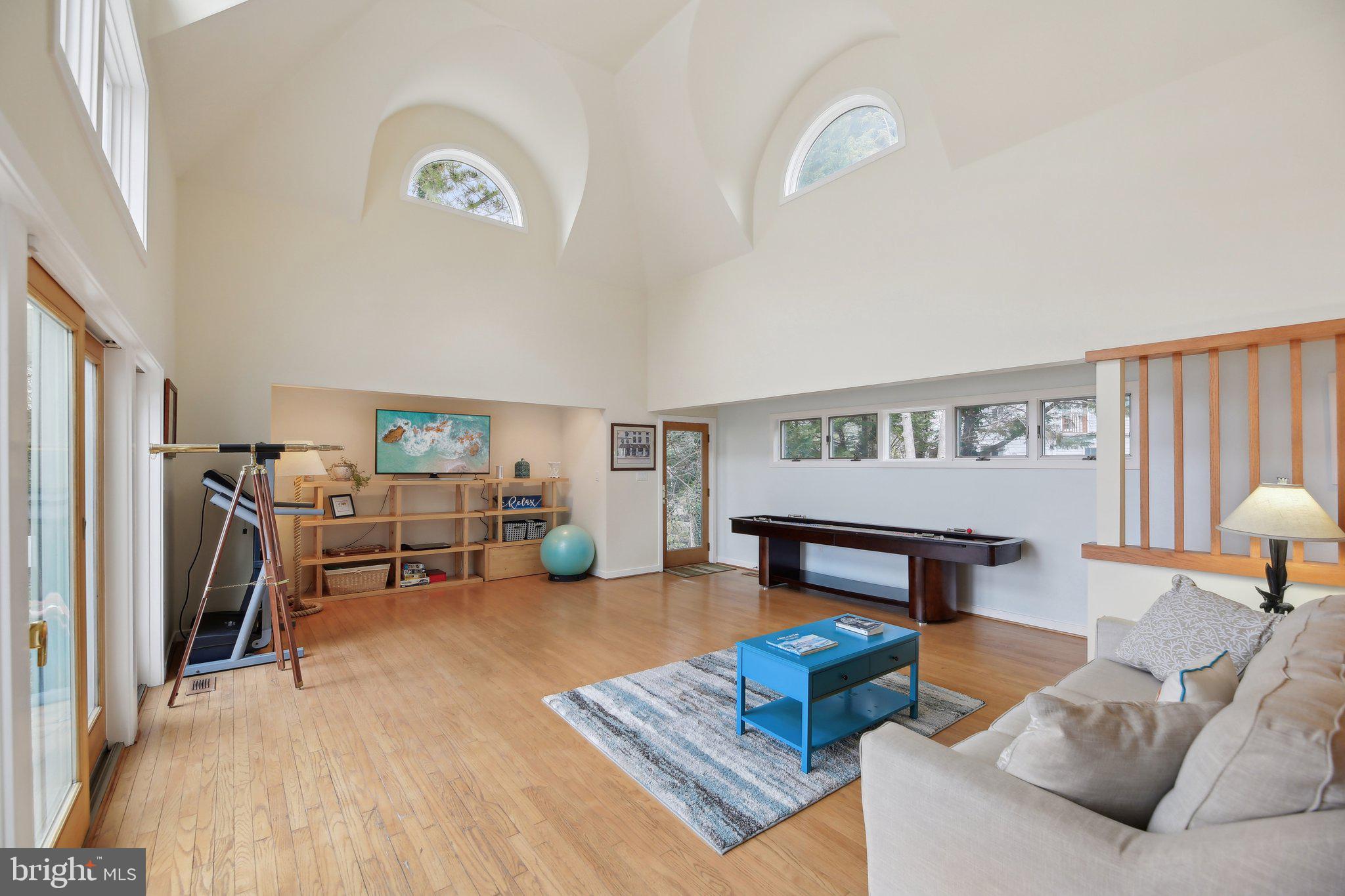 CLOVERLEA - Residential