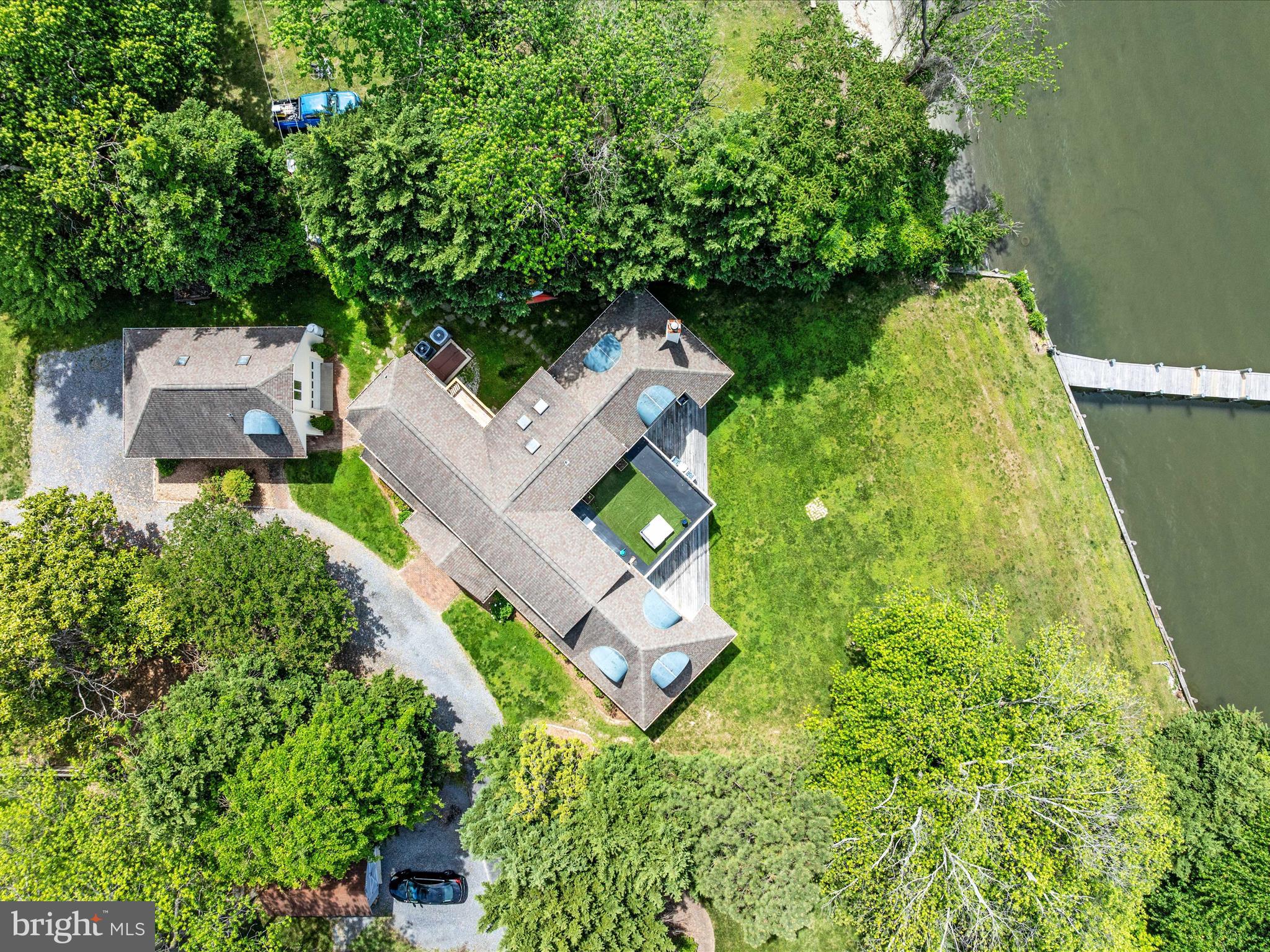 CLOVERLEA - Residential