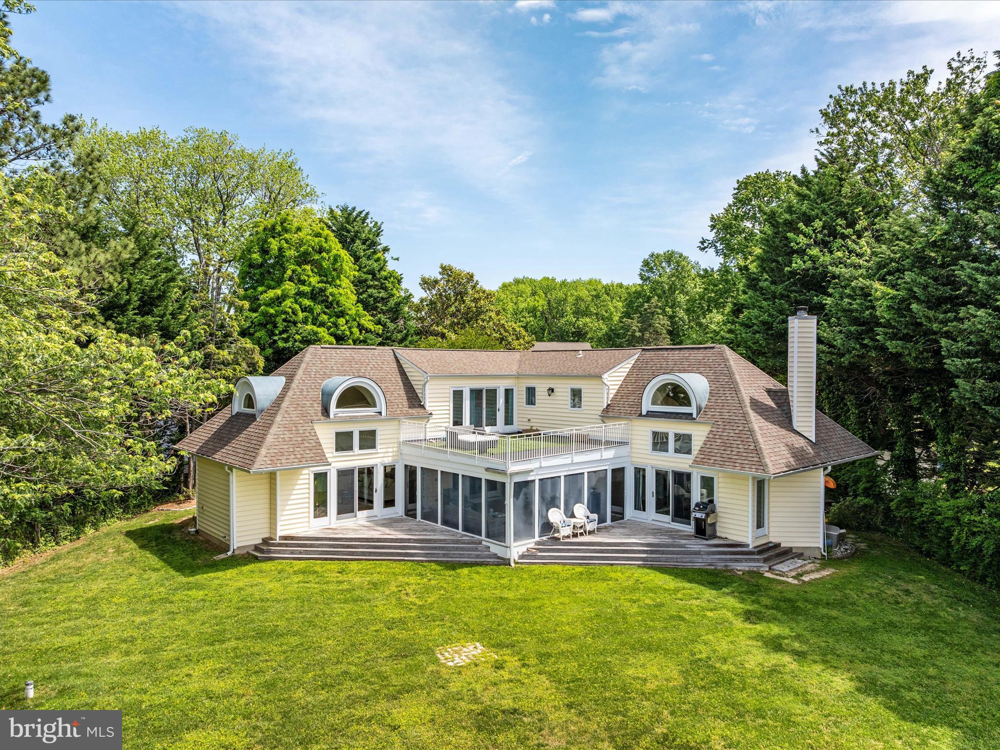 CLOVERLEA - Residential