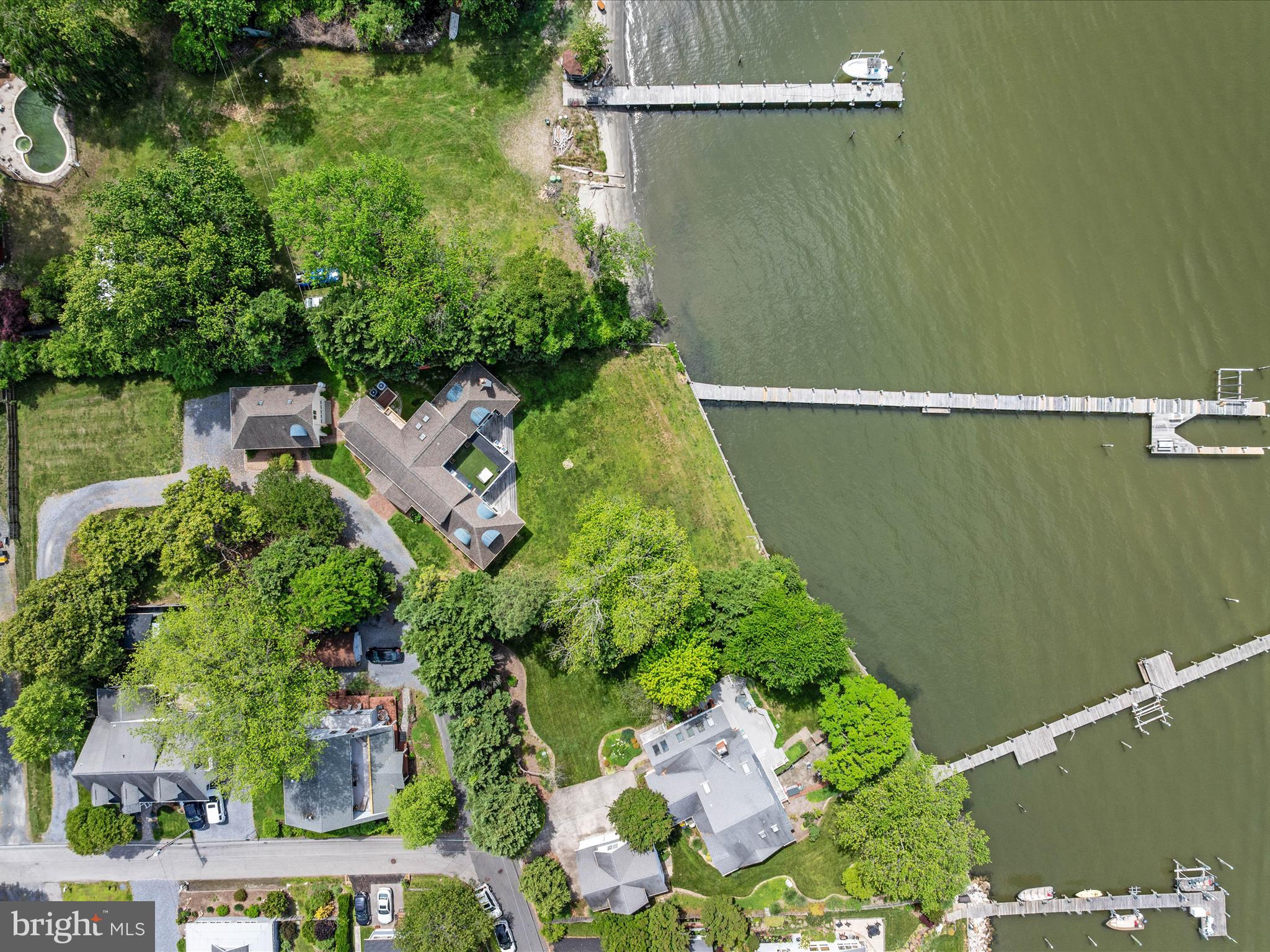 CLOVERLEA - Residential