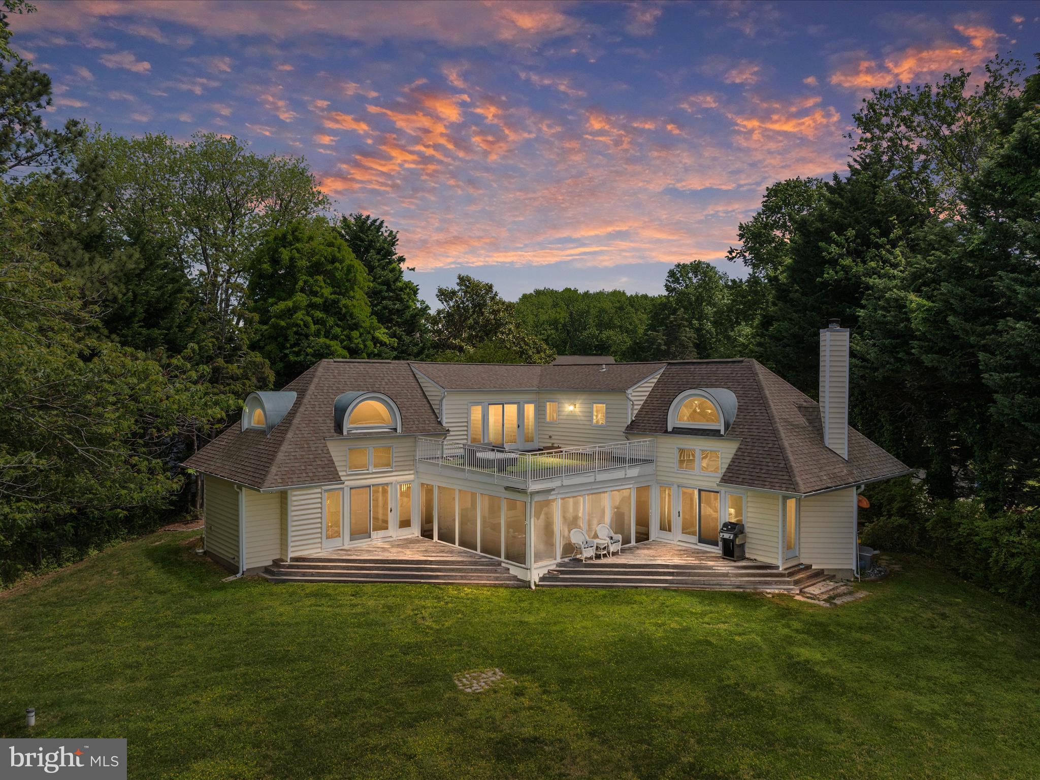 CLOVERLEA - Residential