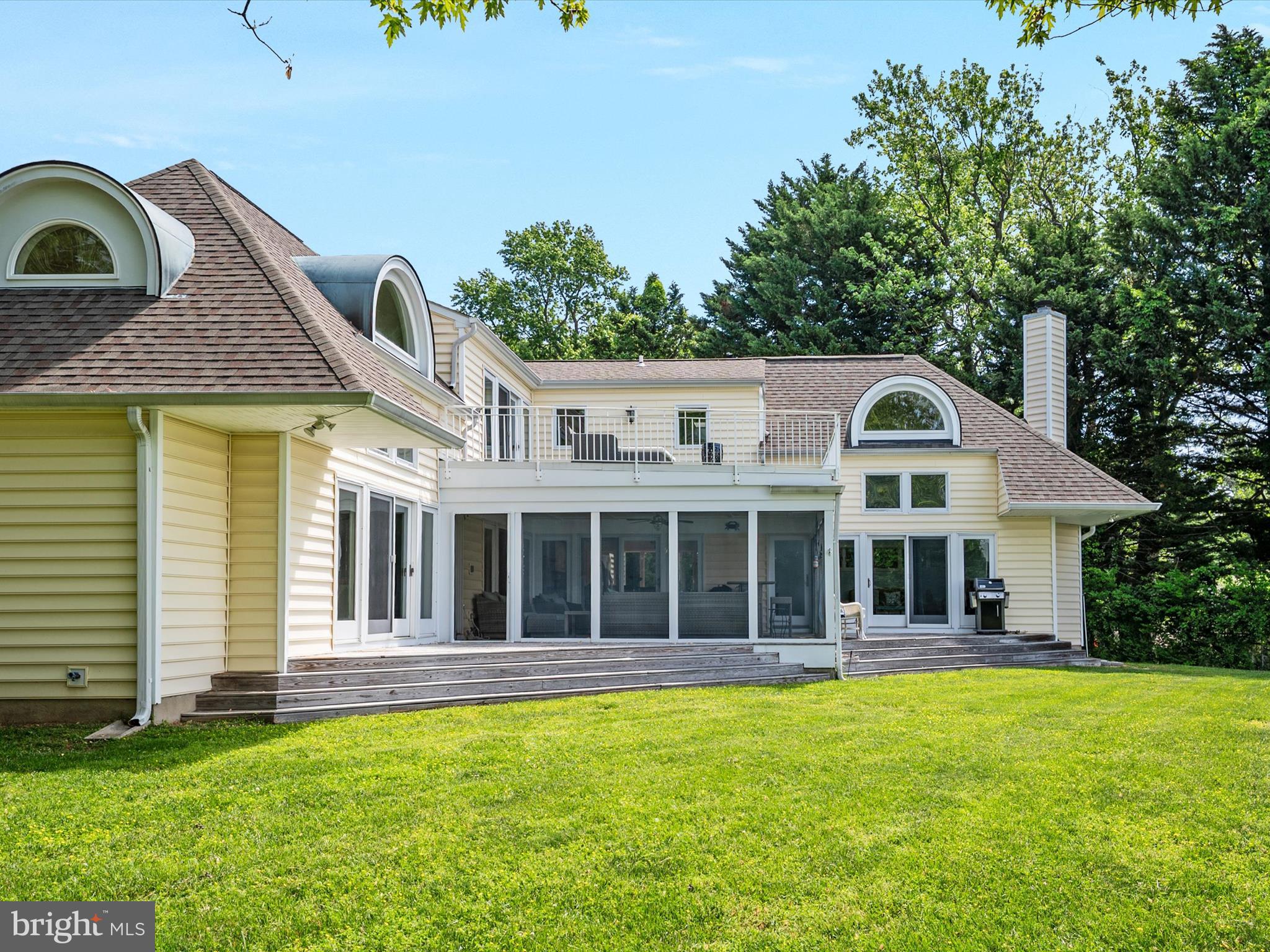 CLOVERLEA - Residential