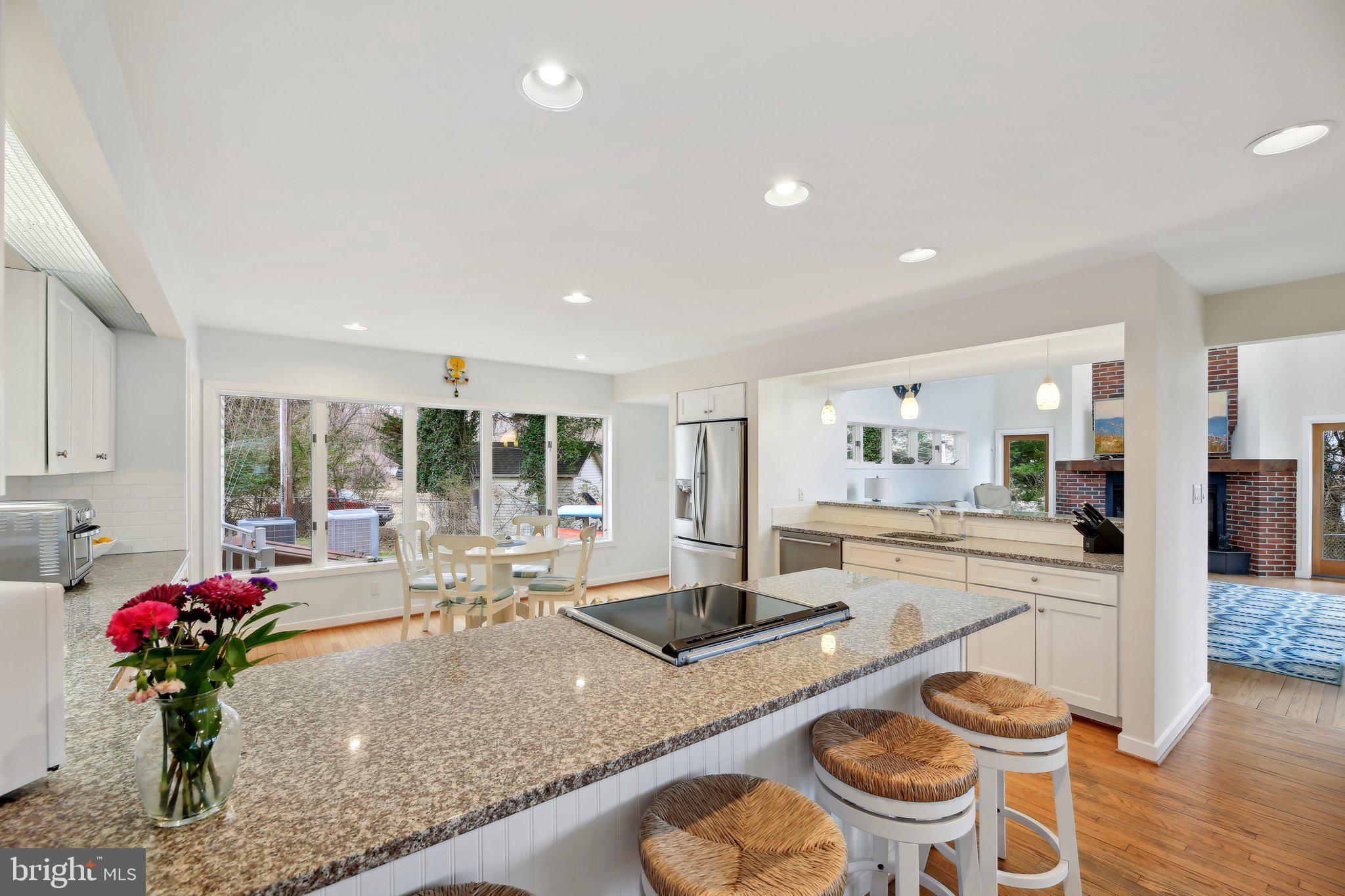 CLOVERLEA - Residential