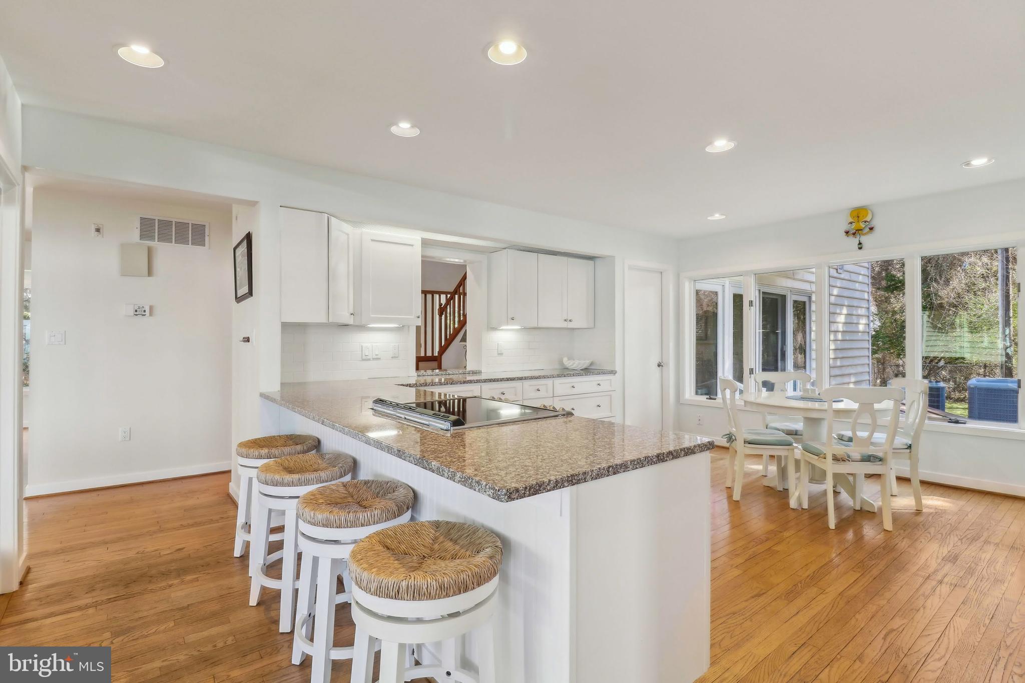 CLOVERLEA - Residential