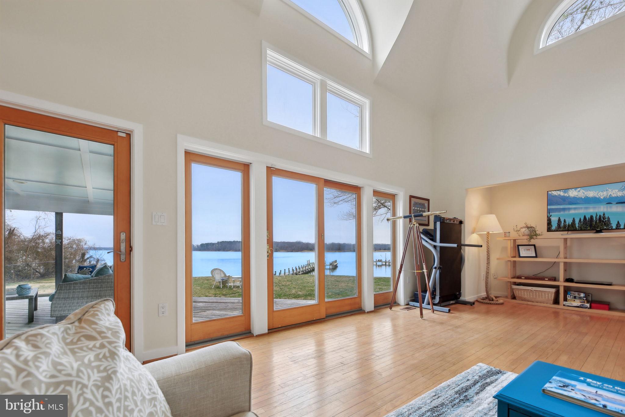 CLOVERLEA - Residential