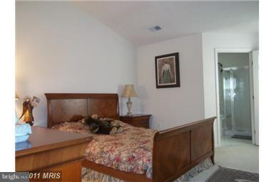 EATON SQUARE - Residential Lease