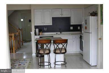 EATON SQUARE - Residential Lease