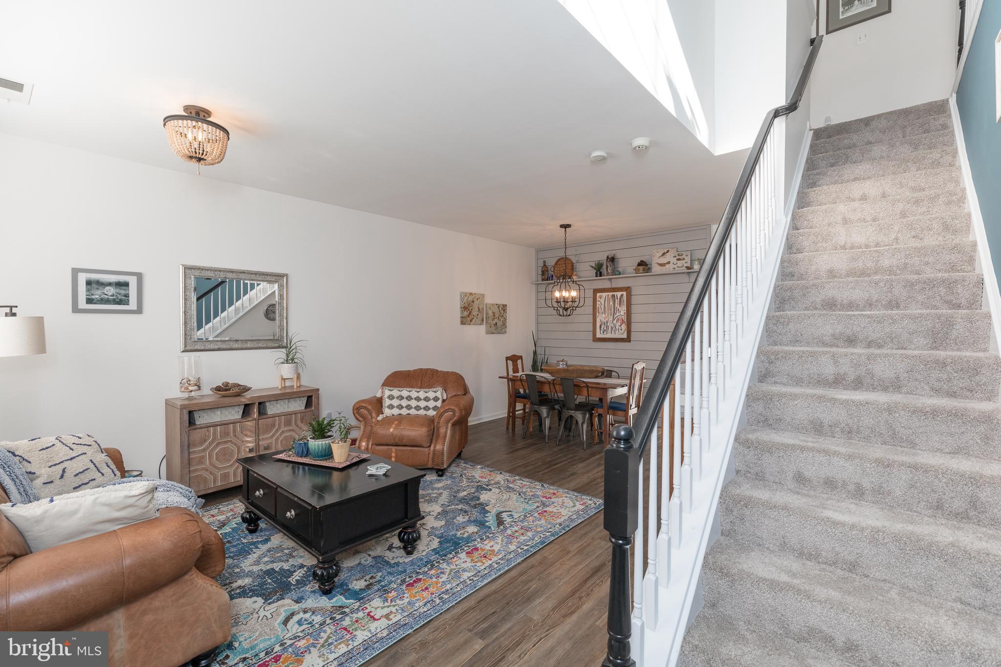 WAKELAND MANOR - Residential Lease