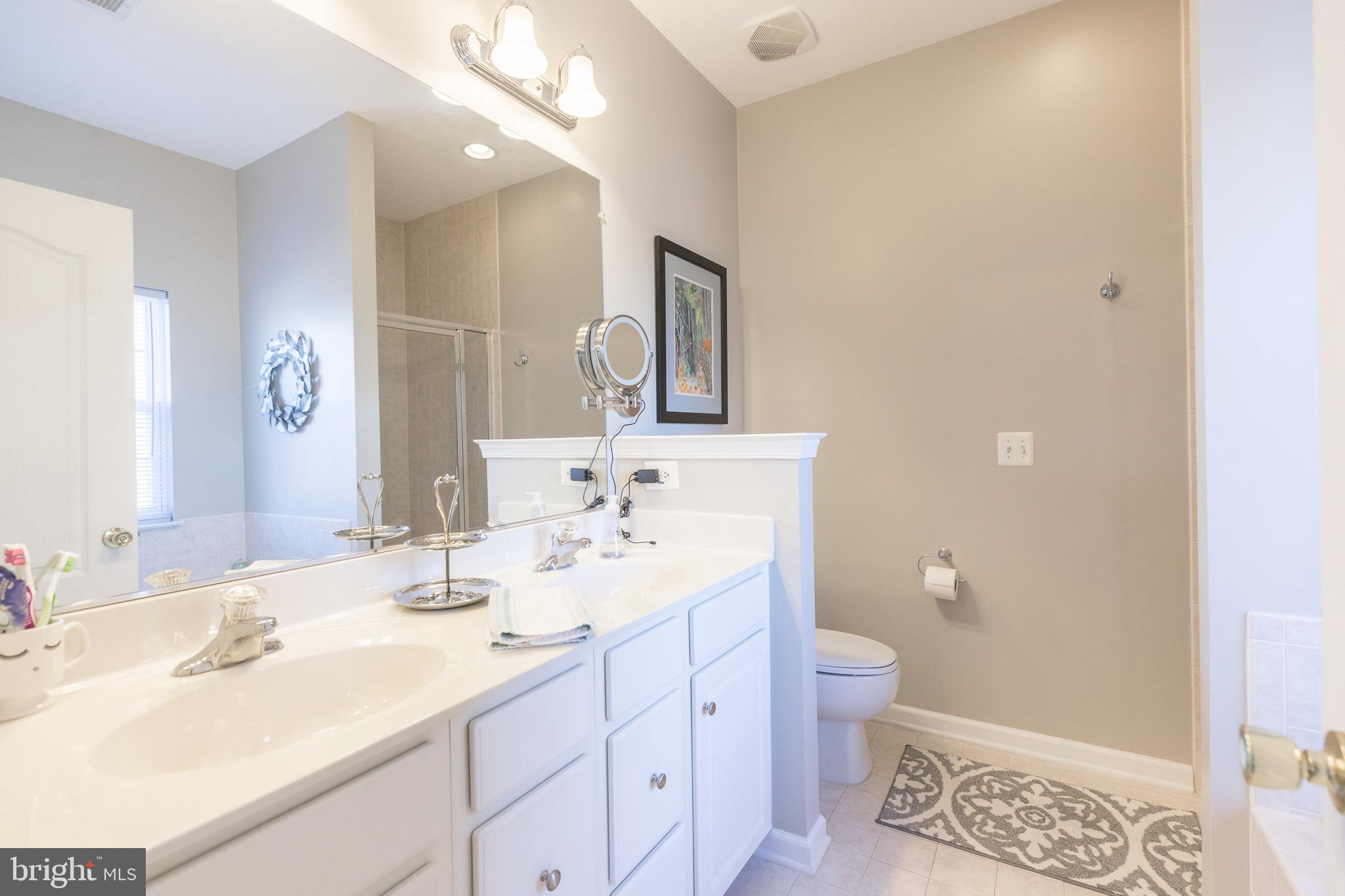 WAKELAND MANOR - Residential Lease