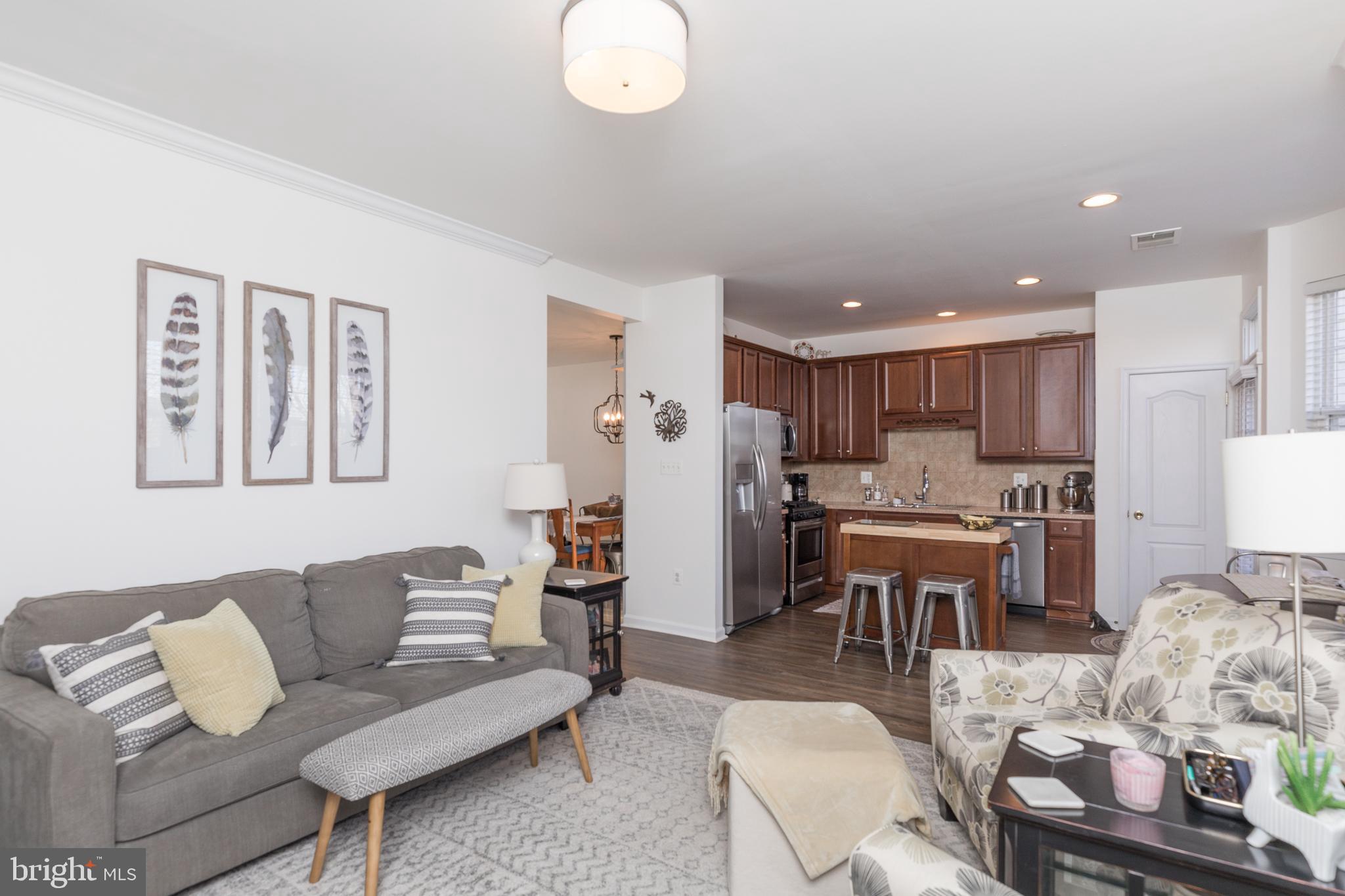 WAKELAND MANOR - Residential Lease