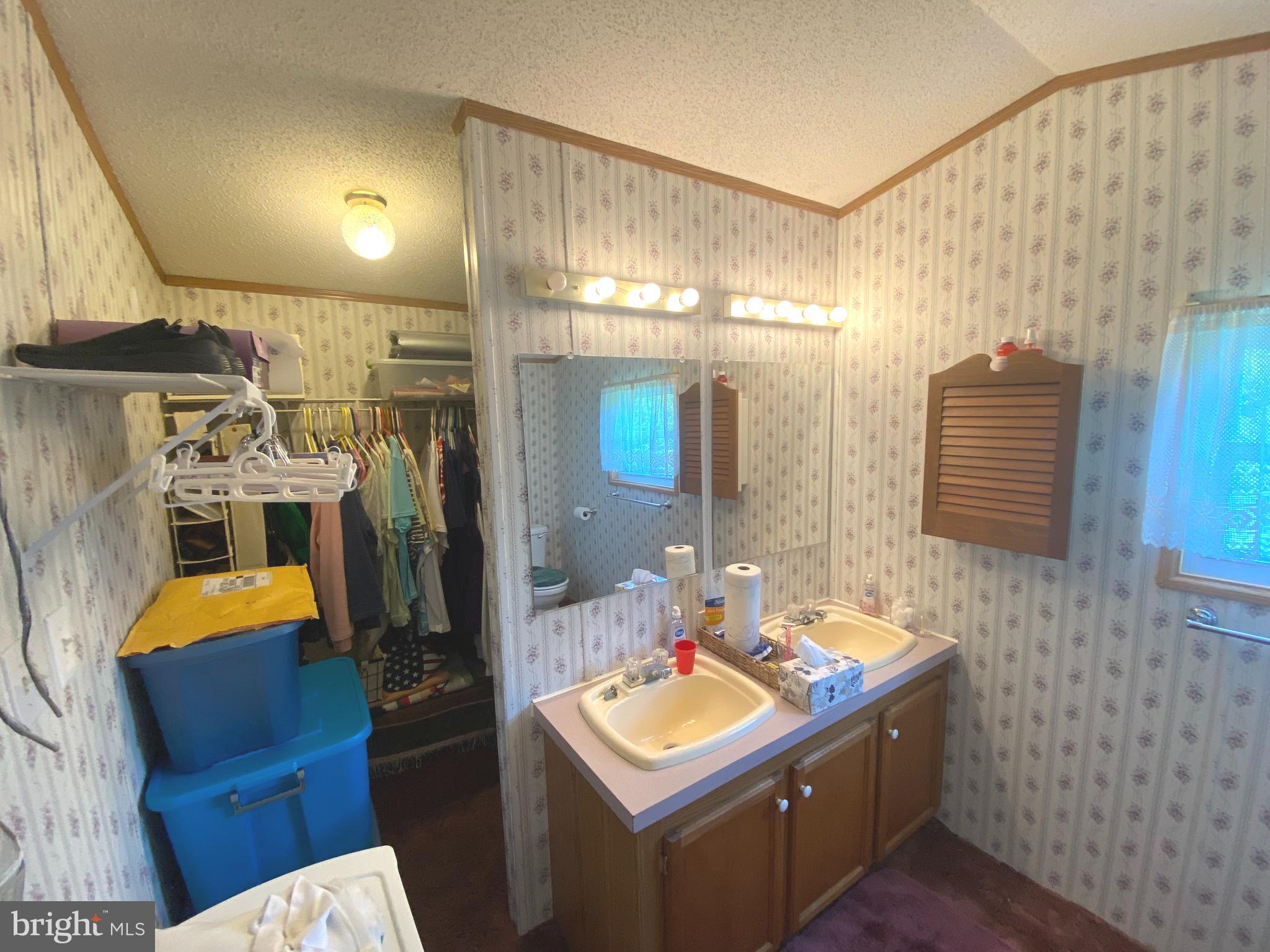 SHIPPENSBURG MOBILE ESTATES - Residential