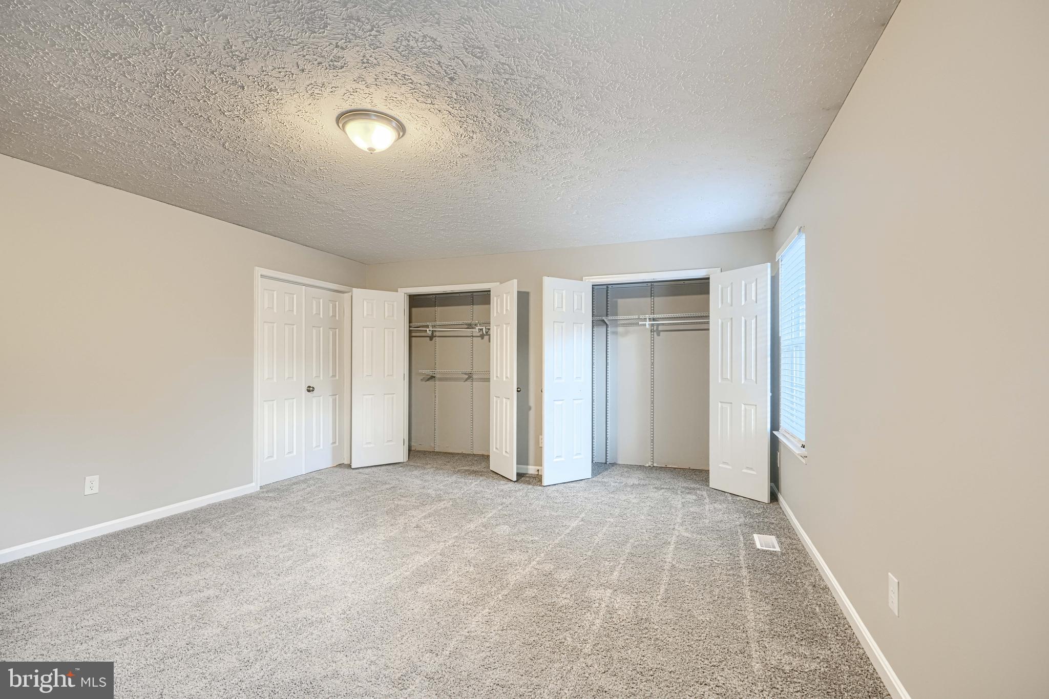 ABERDEEN HILLS - Residential