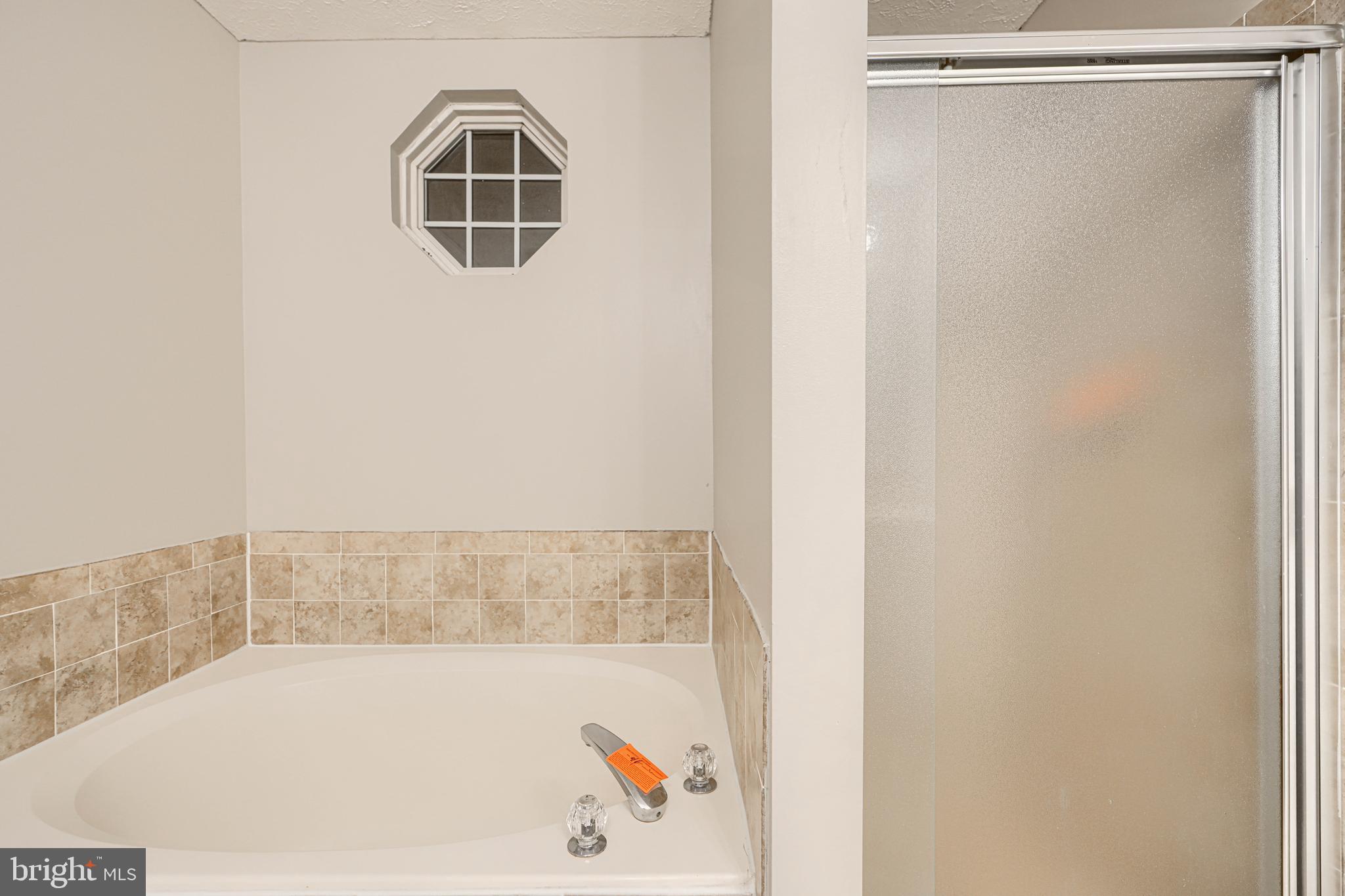 ABERDEEN HILLS - Residential