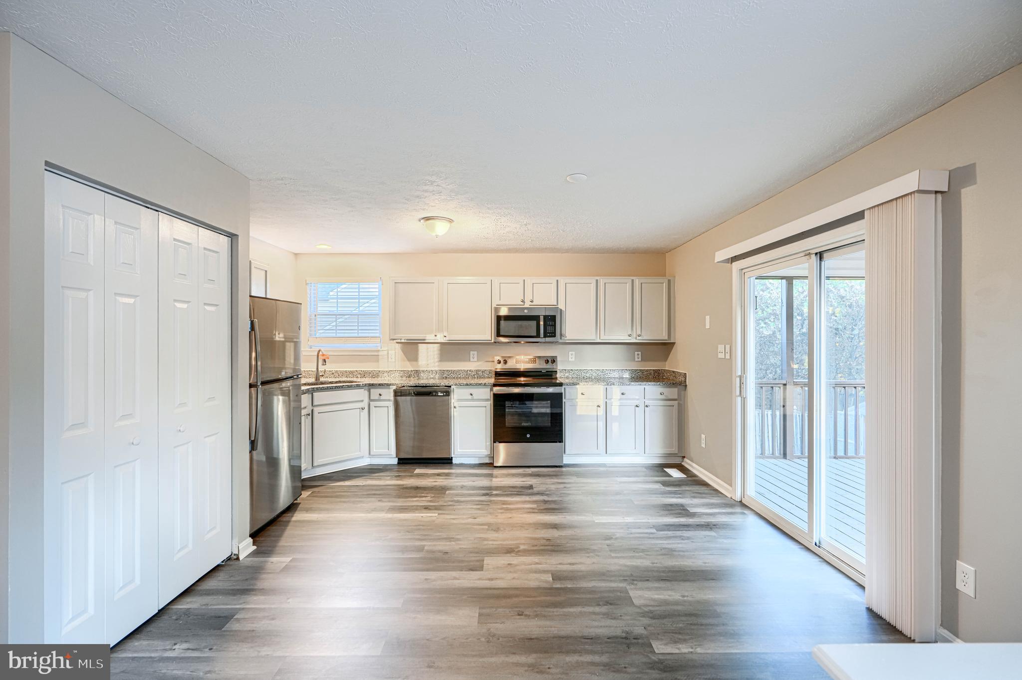 ABERDEEN HILLS - Residential