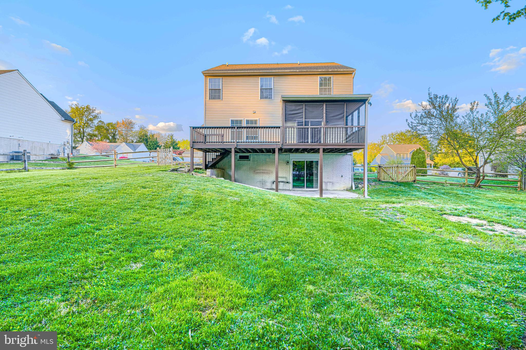 ABERDEEN HILLS - Residential