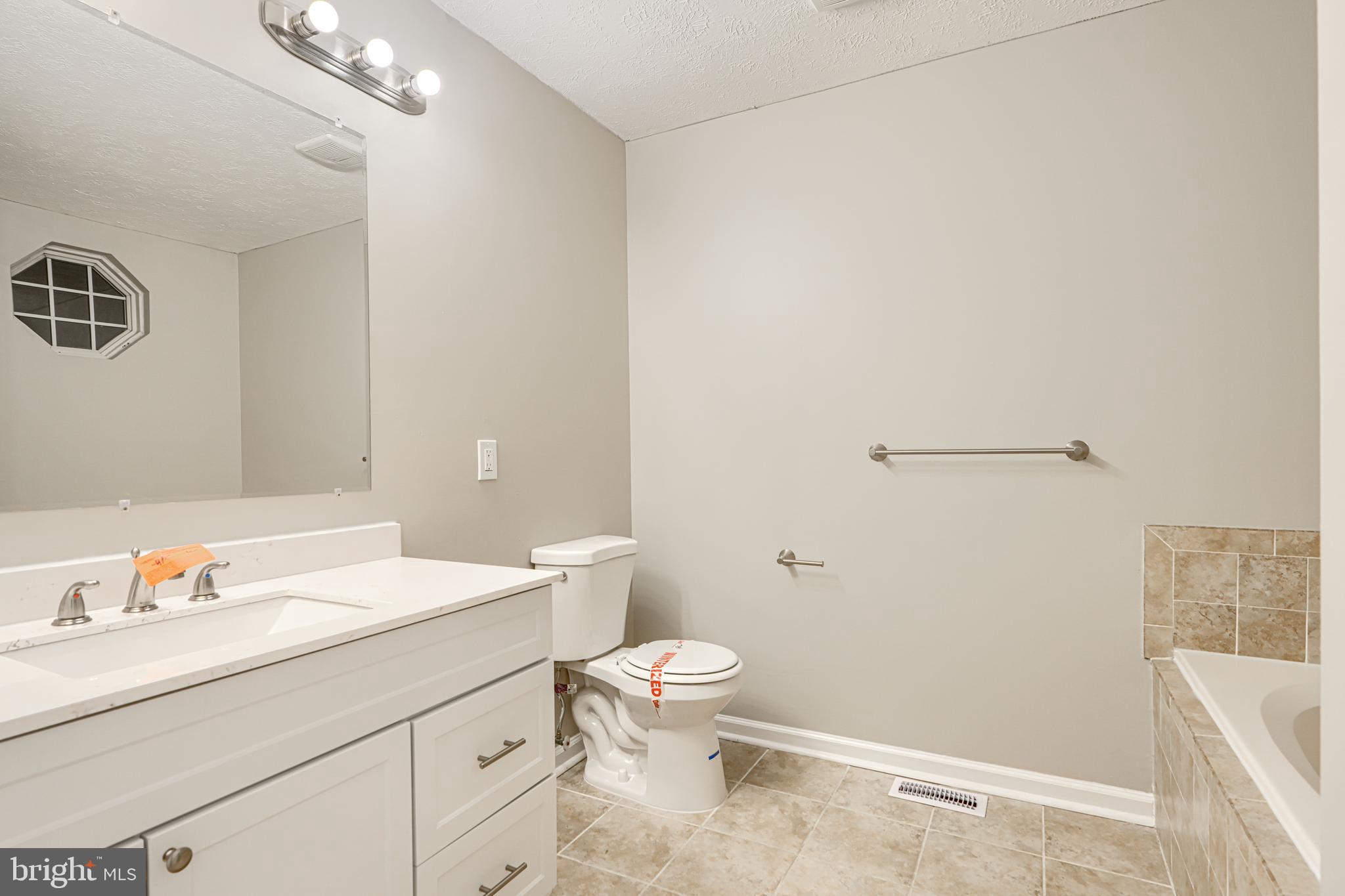 ABERDEEN HILLS - Residential