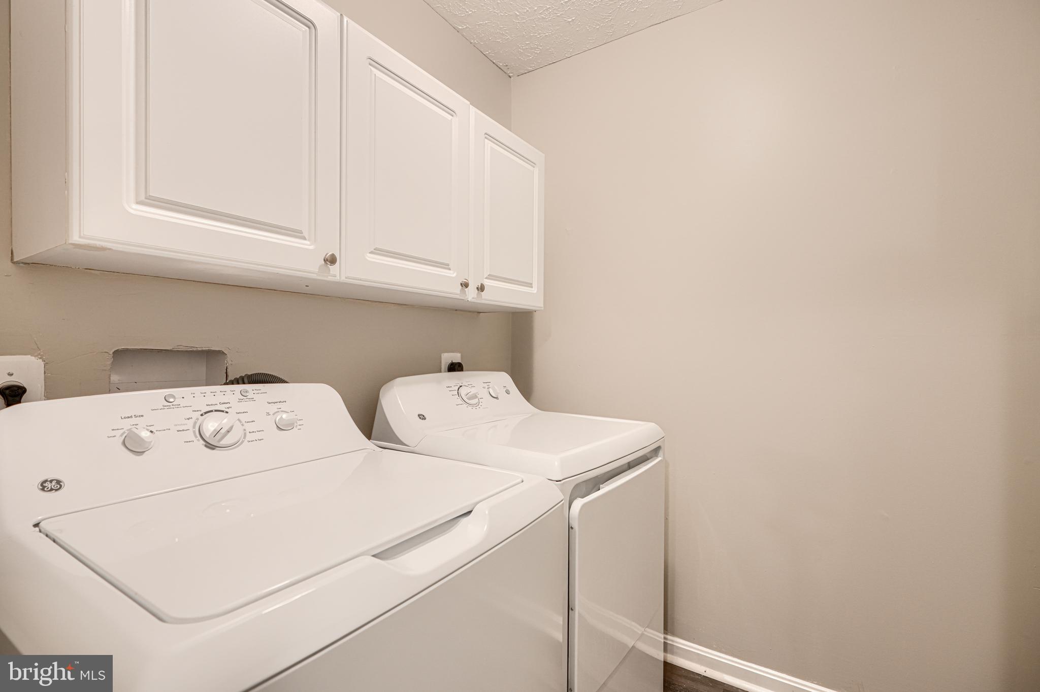 ABERDEEN HILLS - Residential